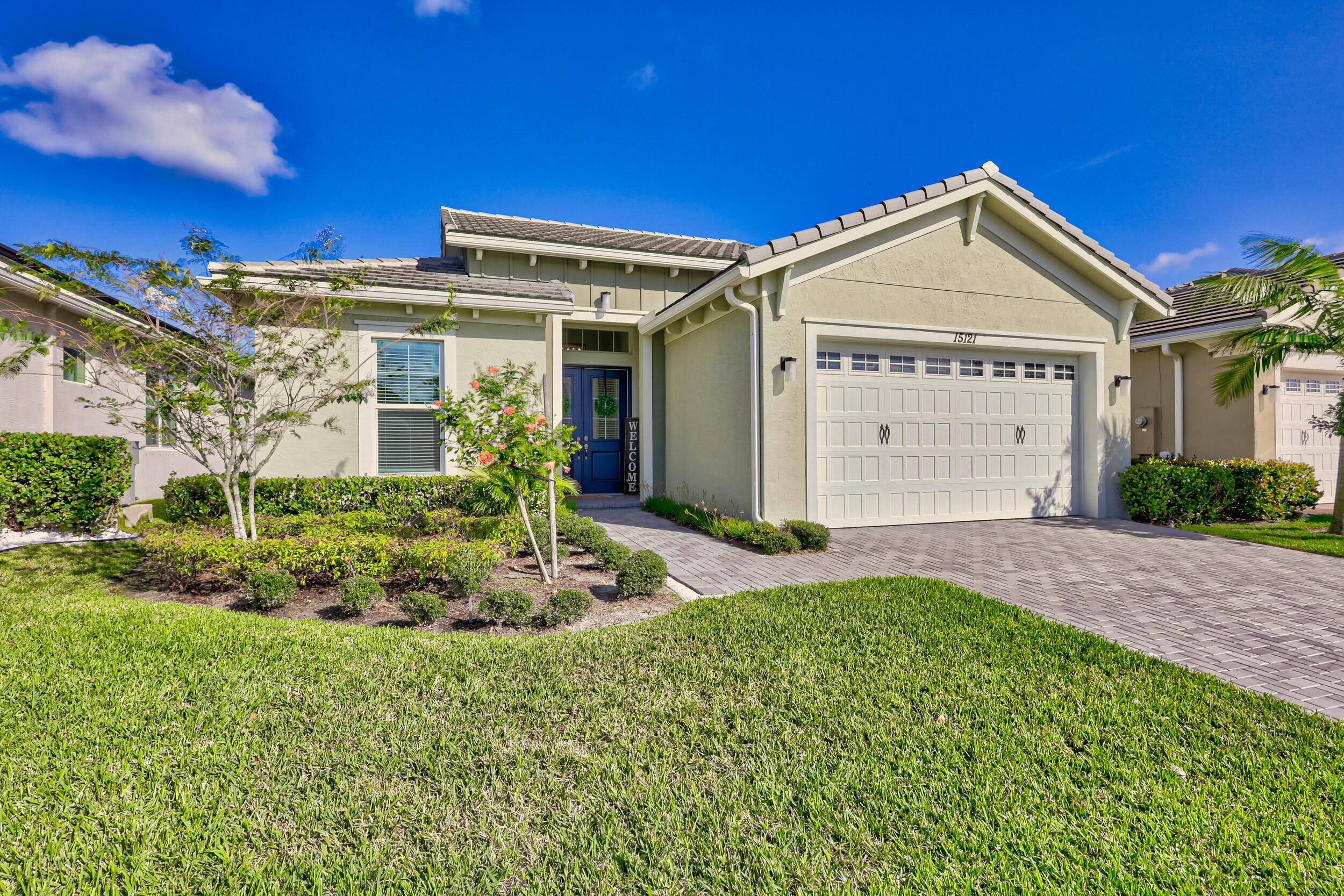 15121 Goldfinch Circle