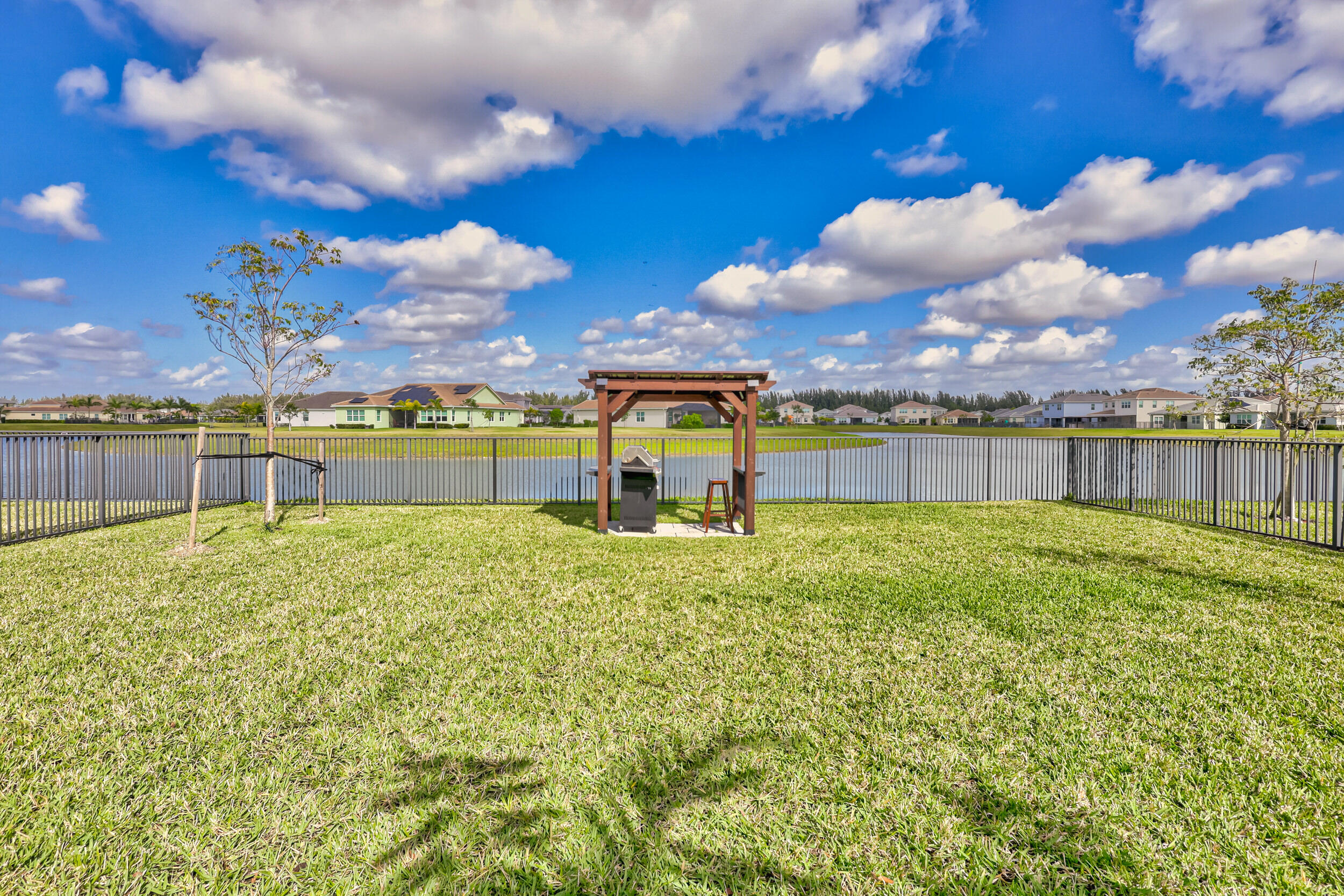 15121 Goldfinch Circle