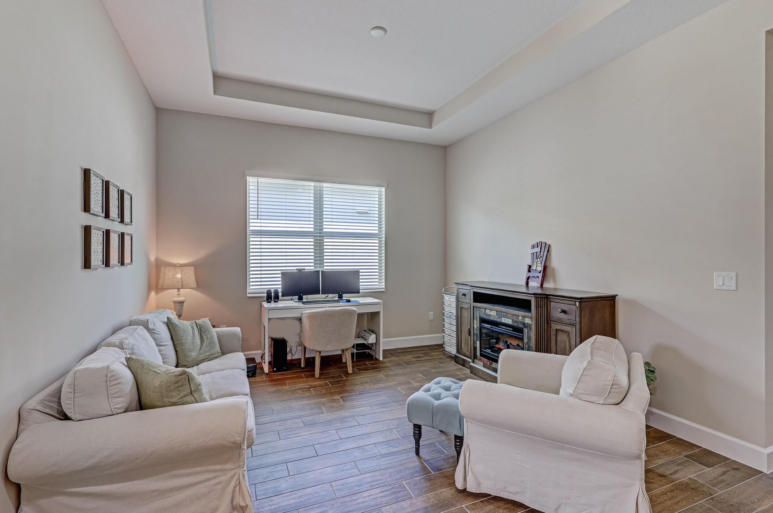15121 Goldfinch Circle