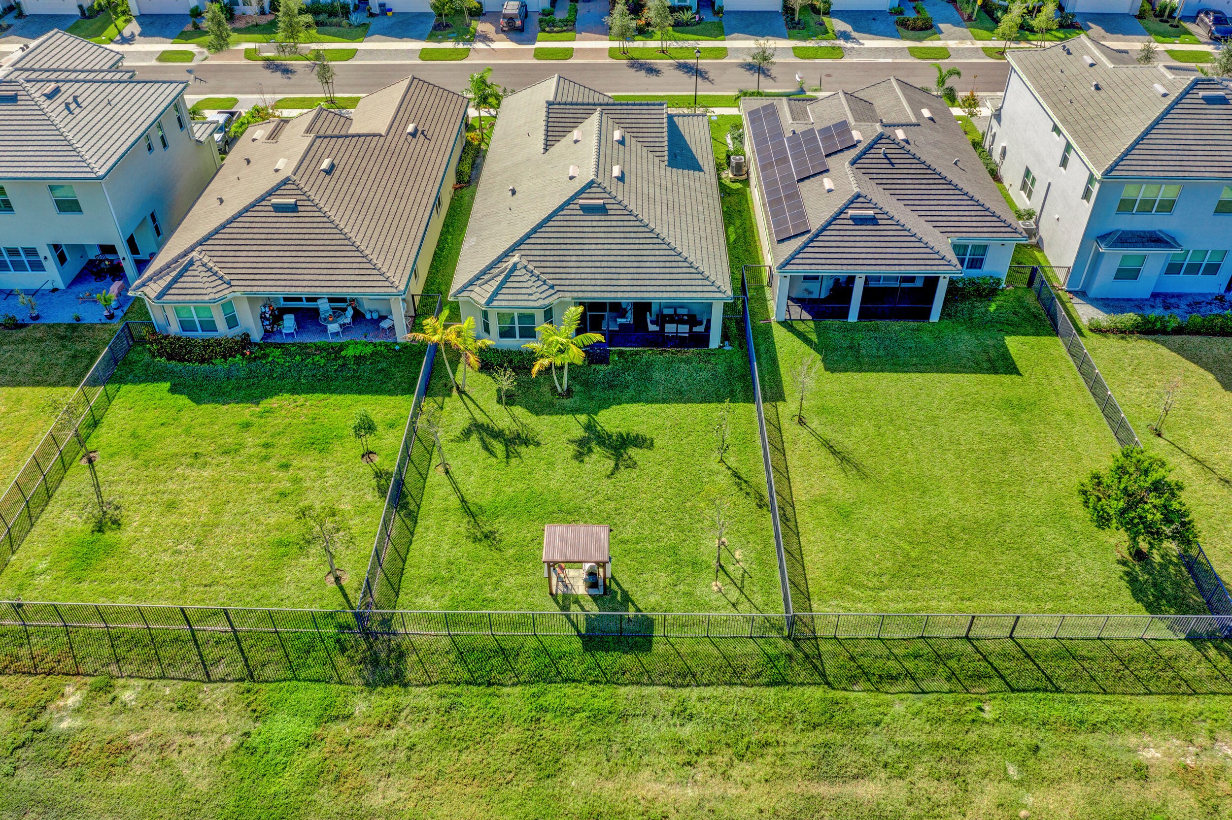 15121 Goldfinch Circle