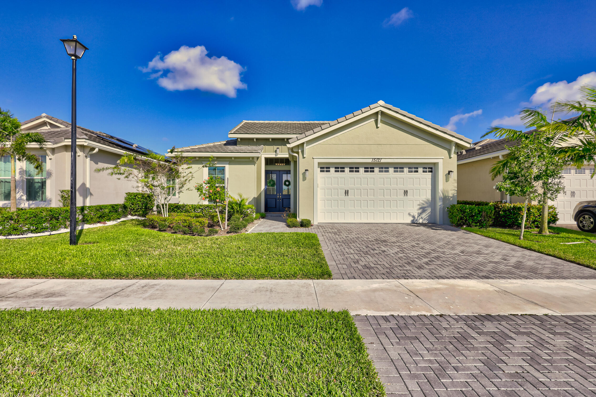 15121 Goldfinch Circle