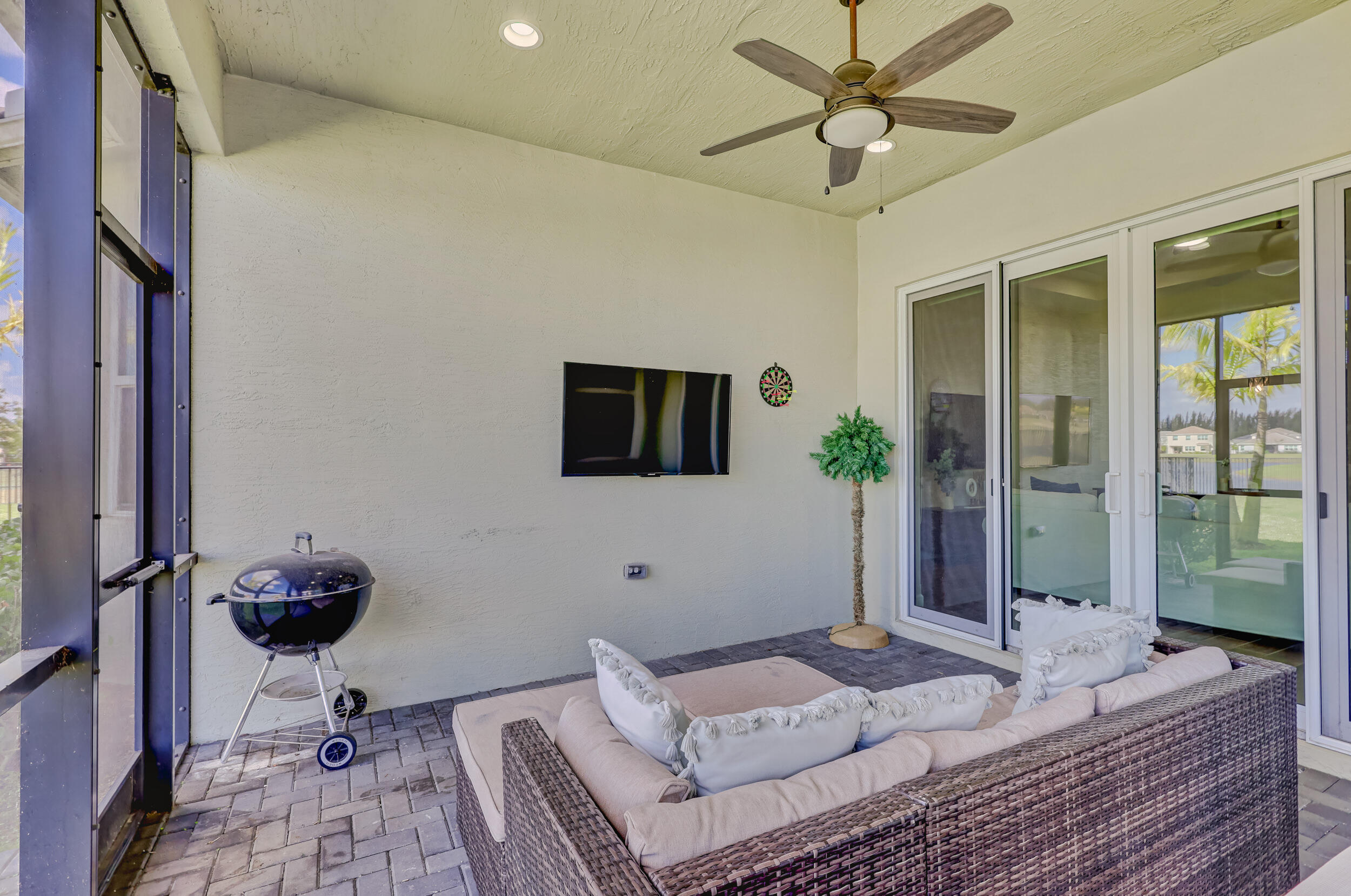 15121 Goldfinch Circle