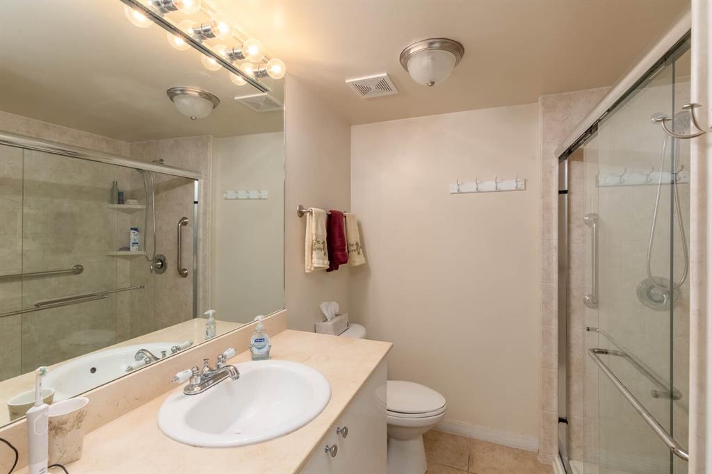 600 S Dixie Highway Unit: 520