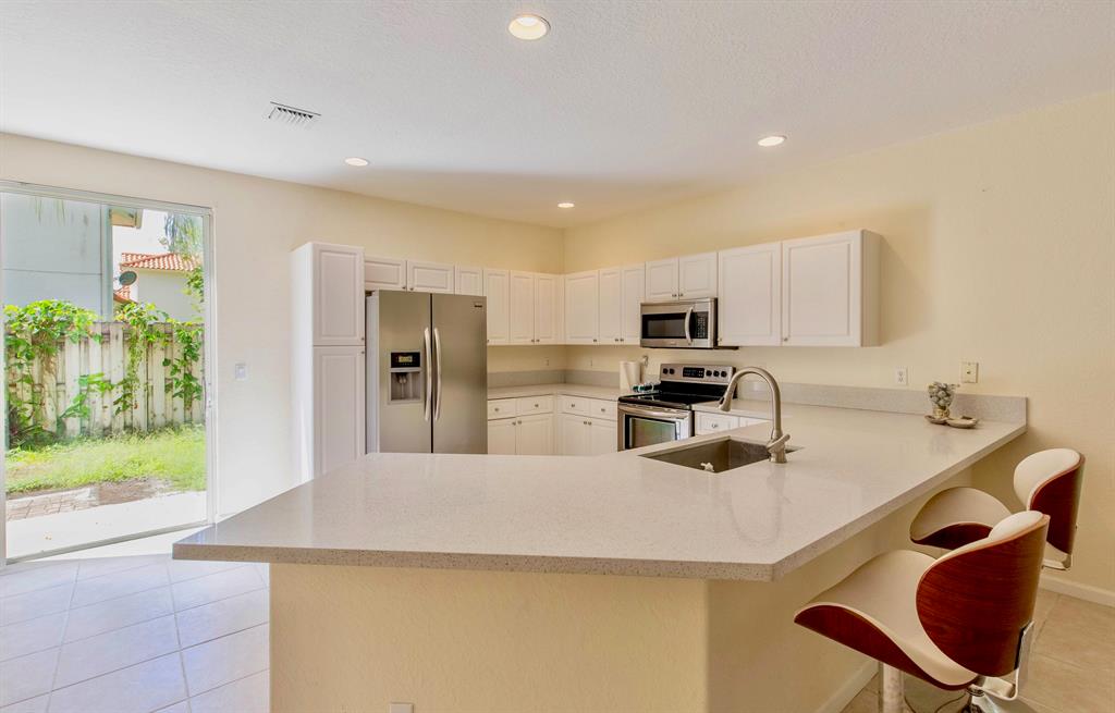 13513 Fountain View Boulevard Unit: 13513
