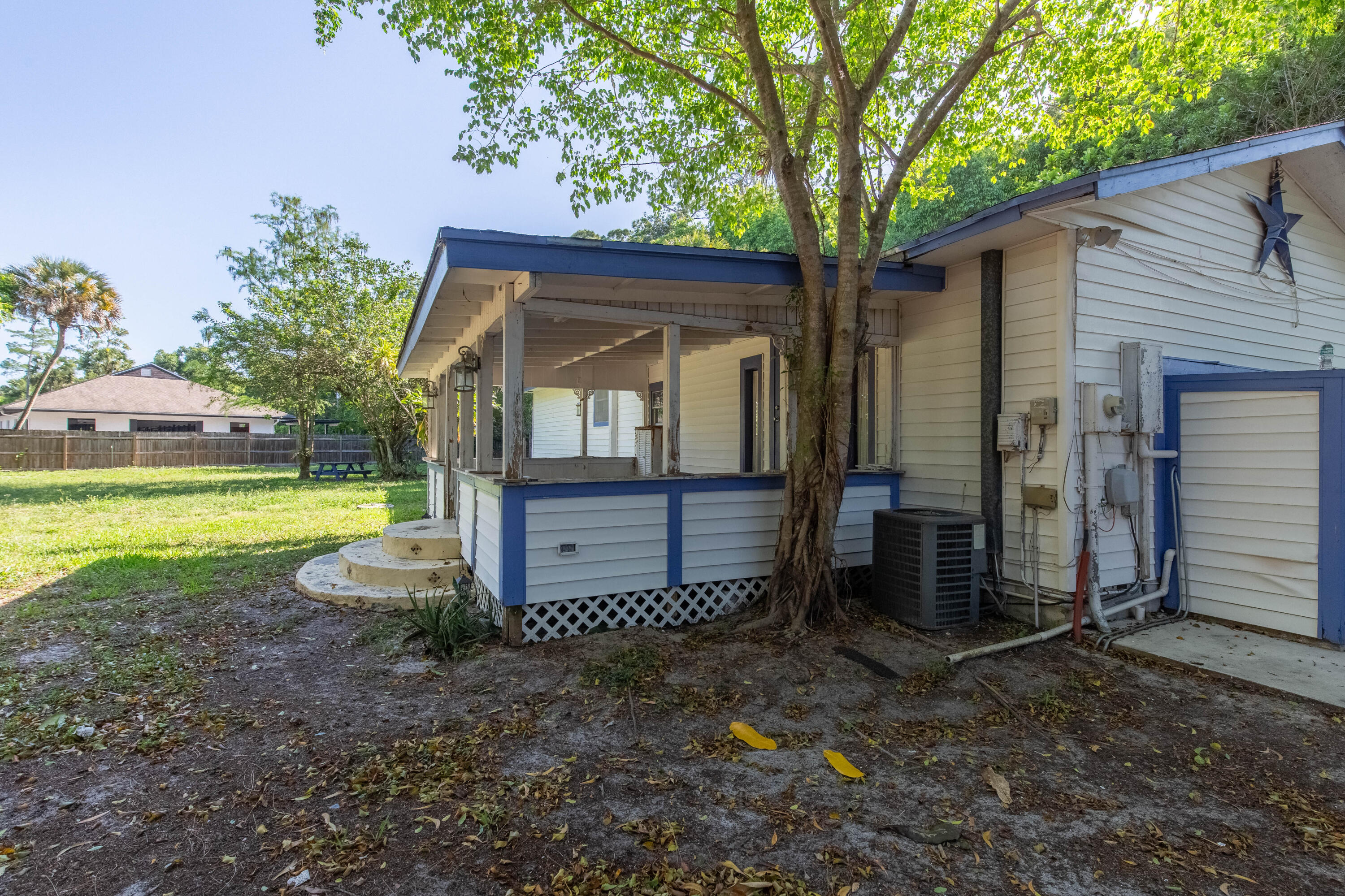 748 Rambling Drive Circle