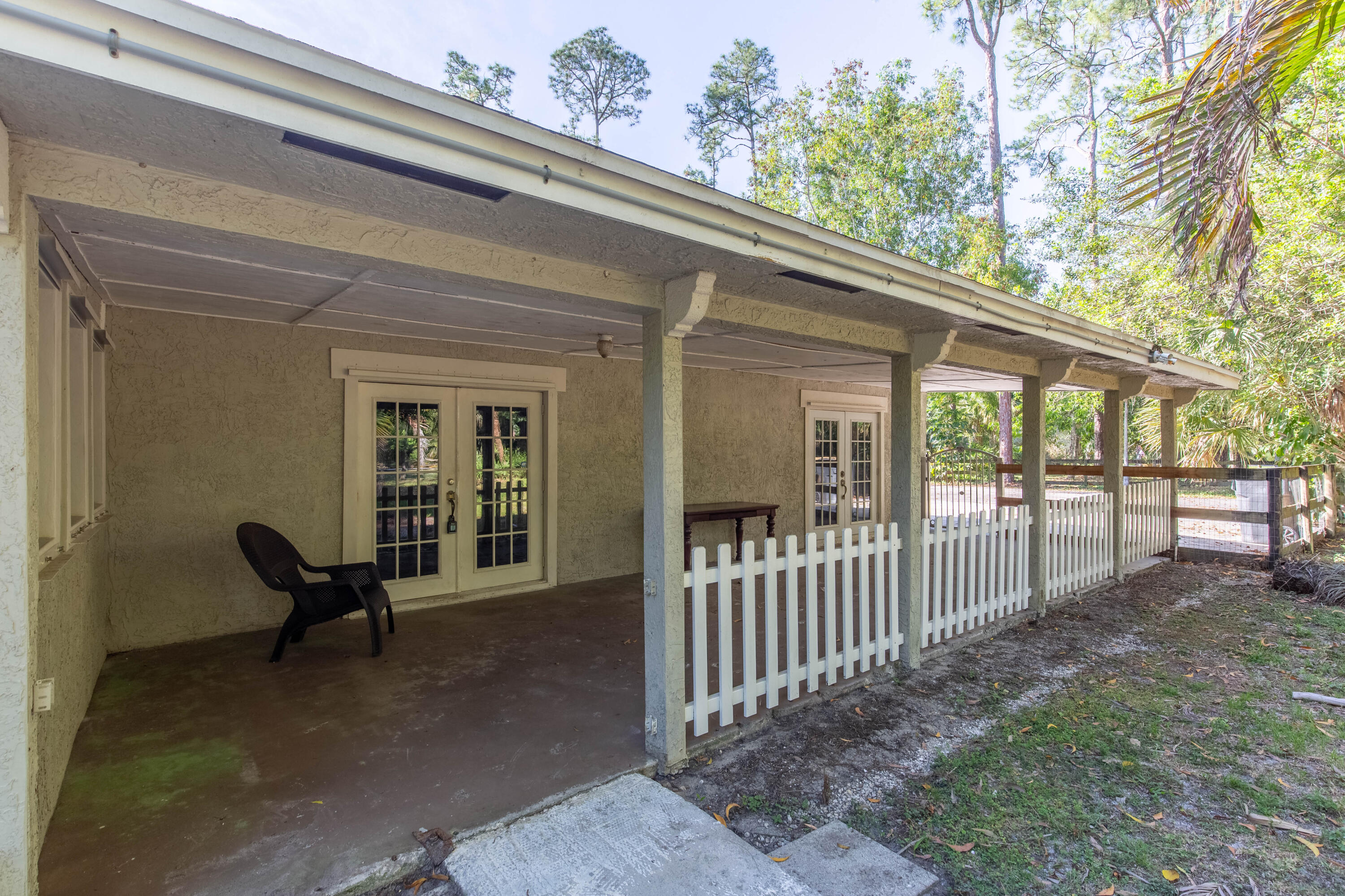 748 Rambling Drive Circle