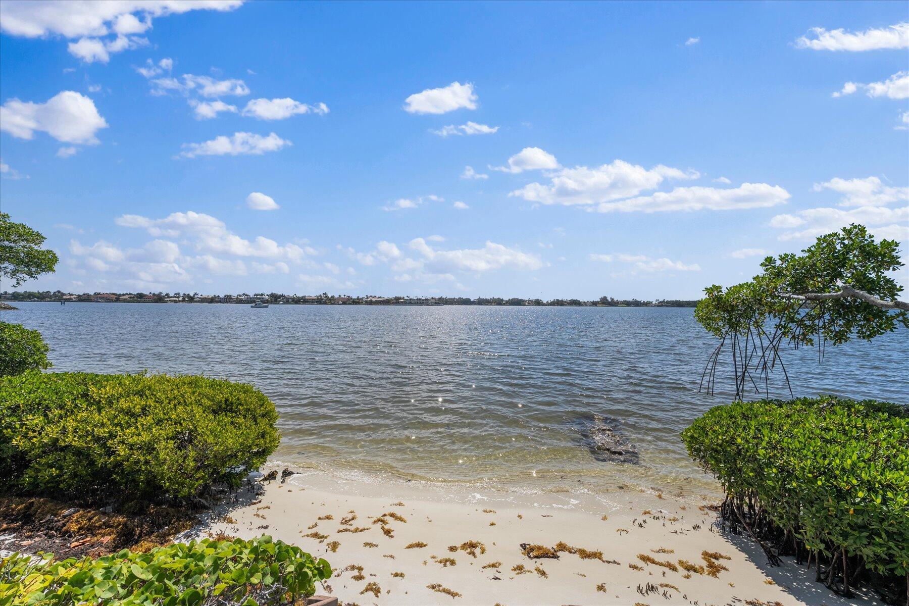 8 S Lakeshore Drive