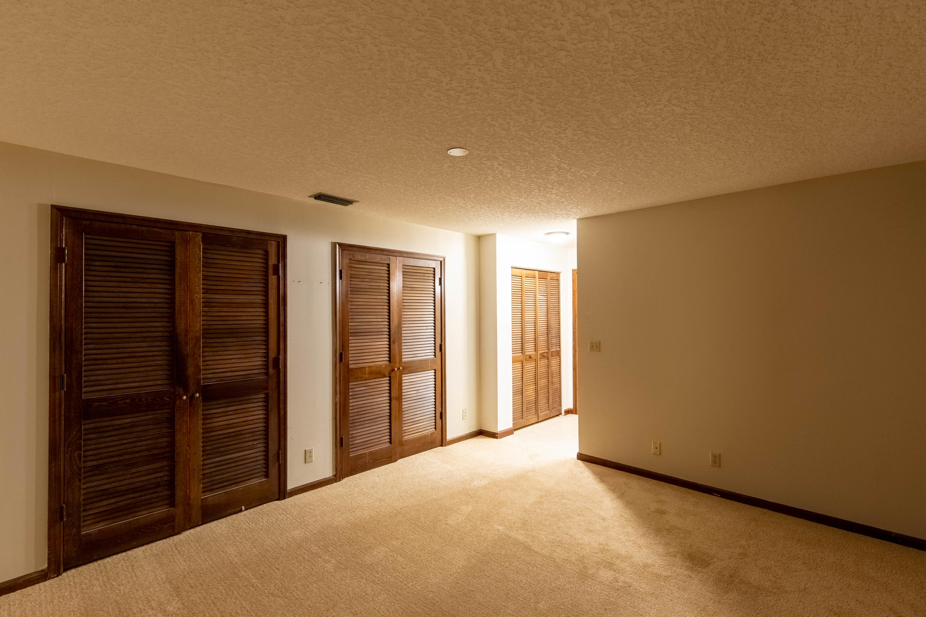 1558 Easthampton Circle