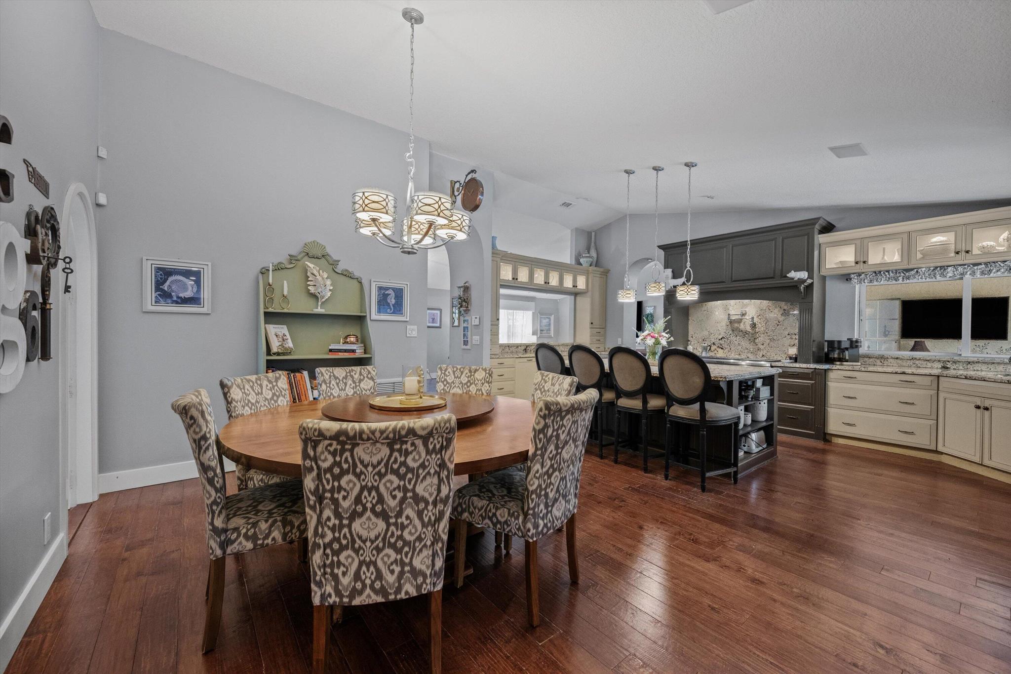 135 Saint Davids Way