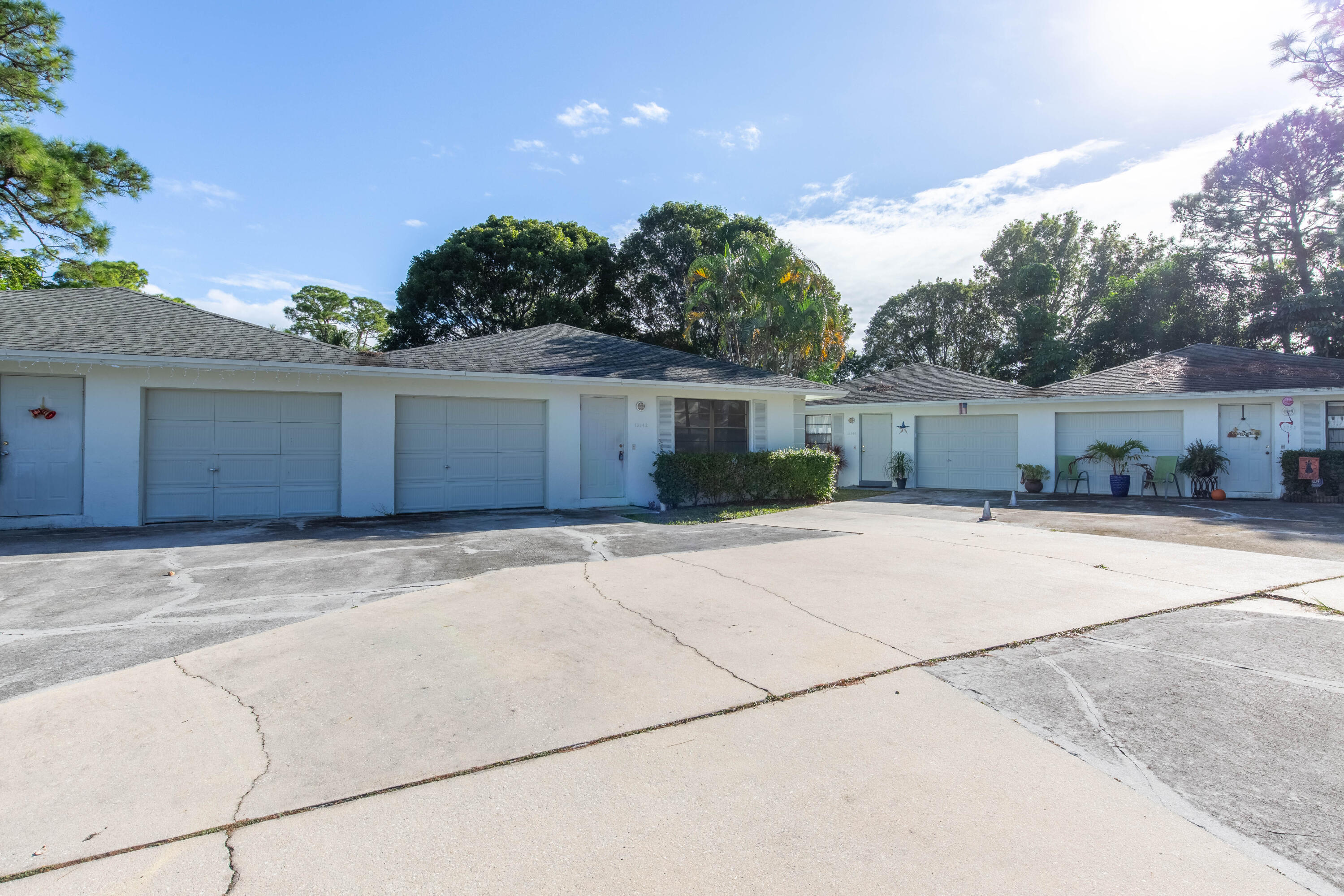 13742 Bottlebrush Court