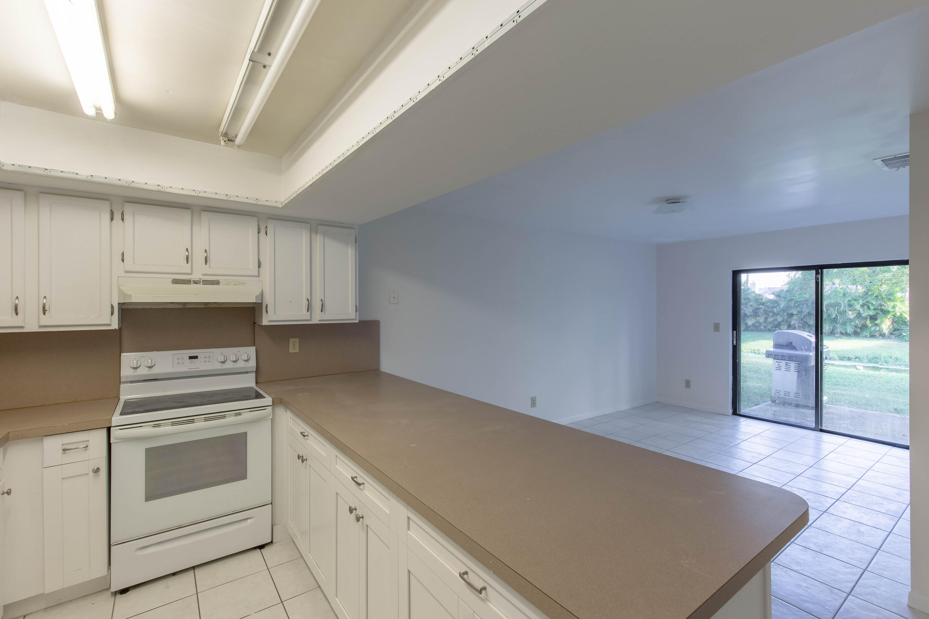 13742 Bottlebrush Court