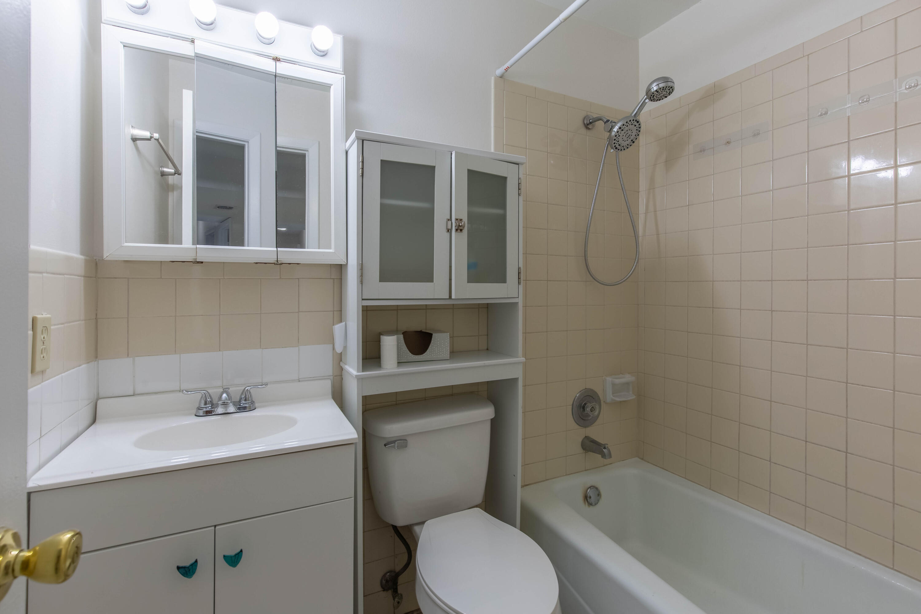 13742 Bottlebrush Court