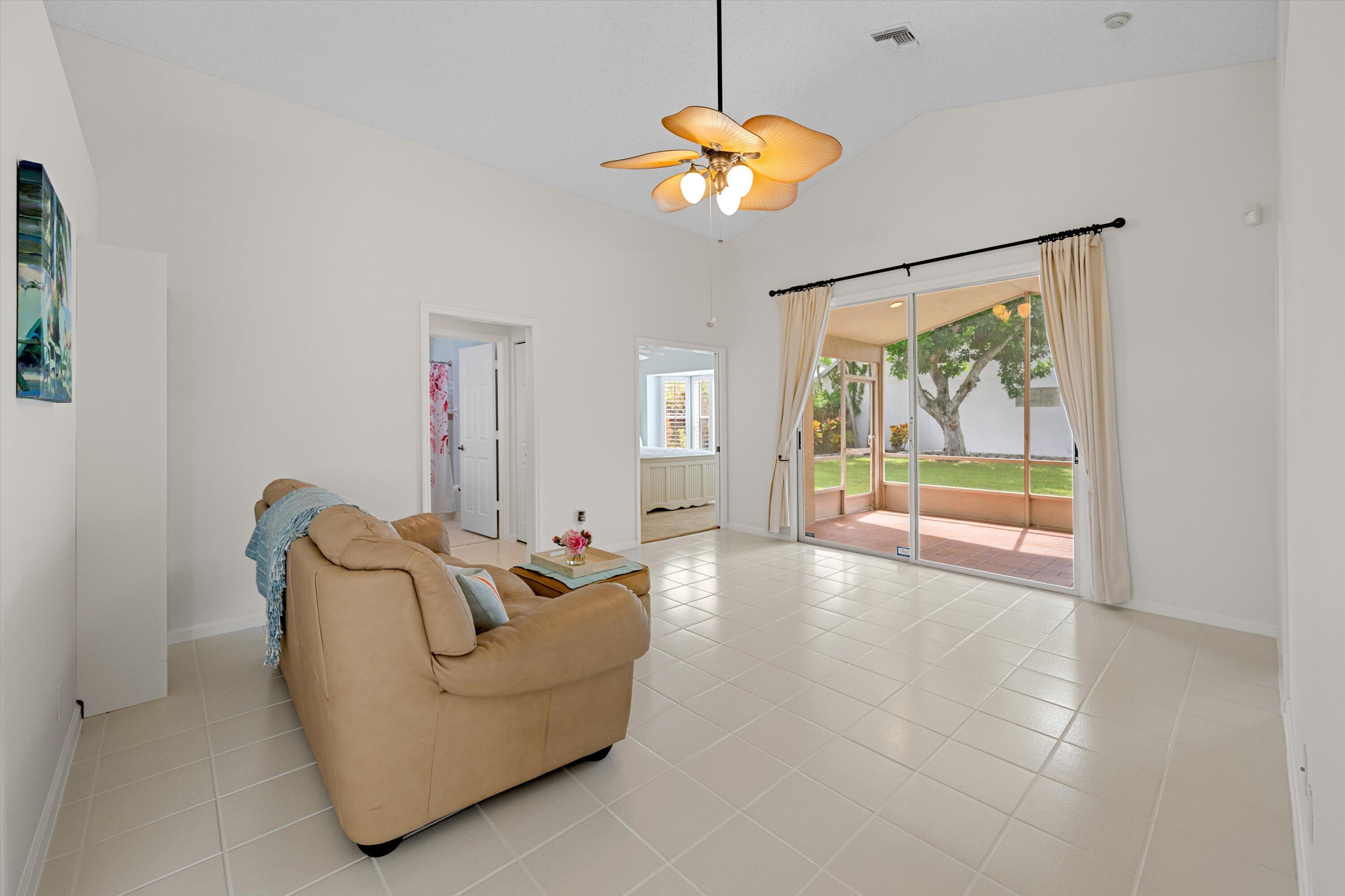 1069 Aviary Road