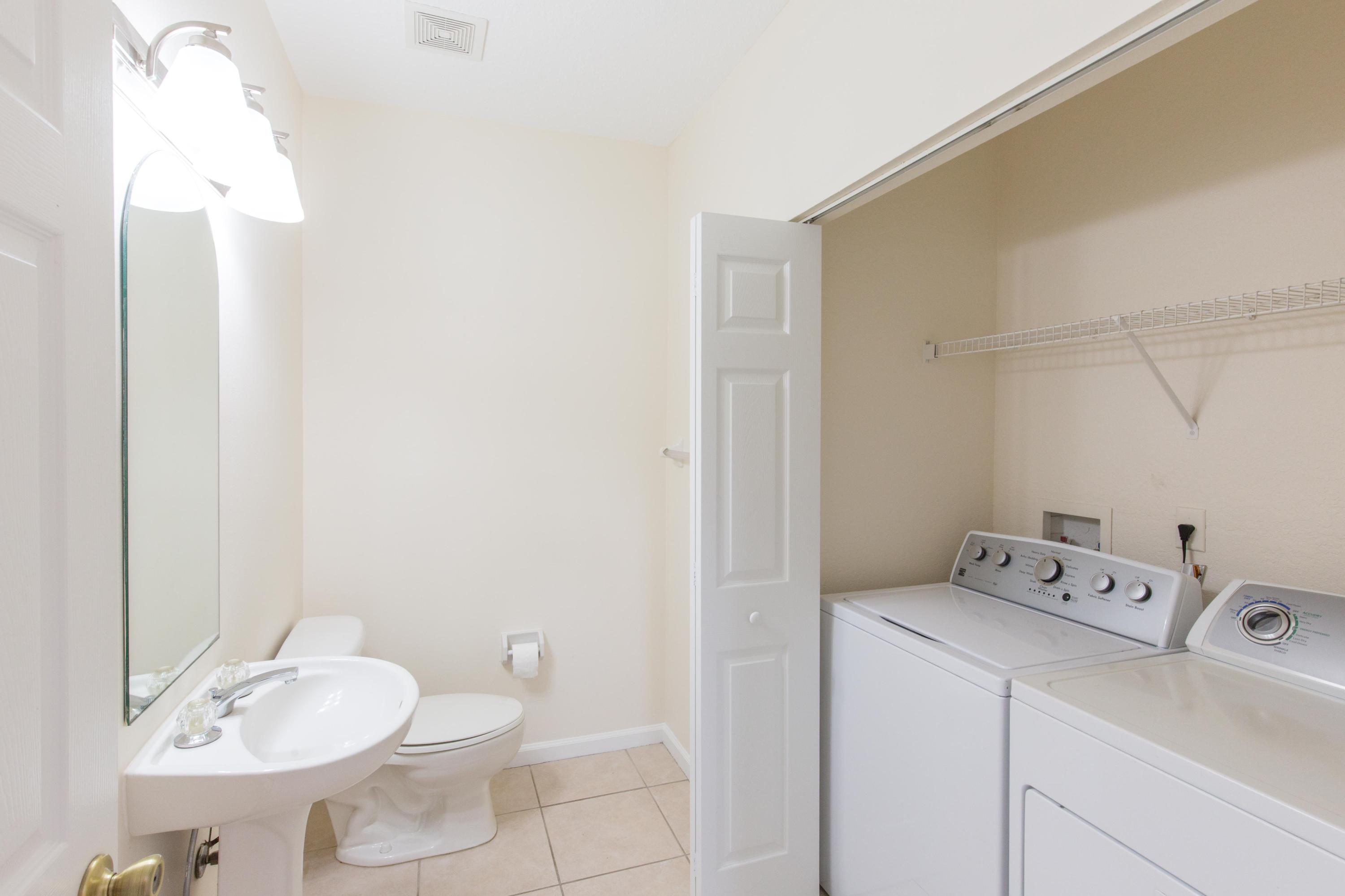 13513 Fountain View Boulevard 13513