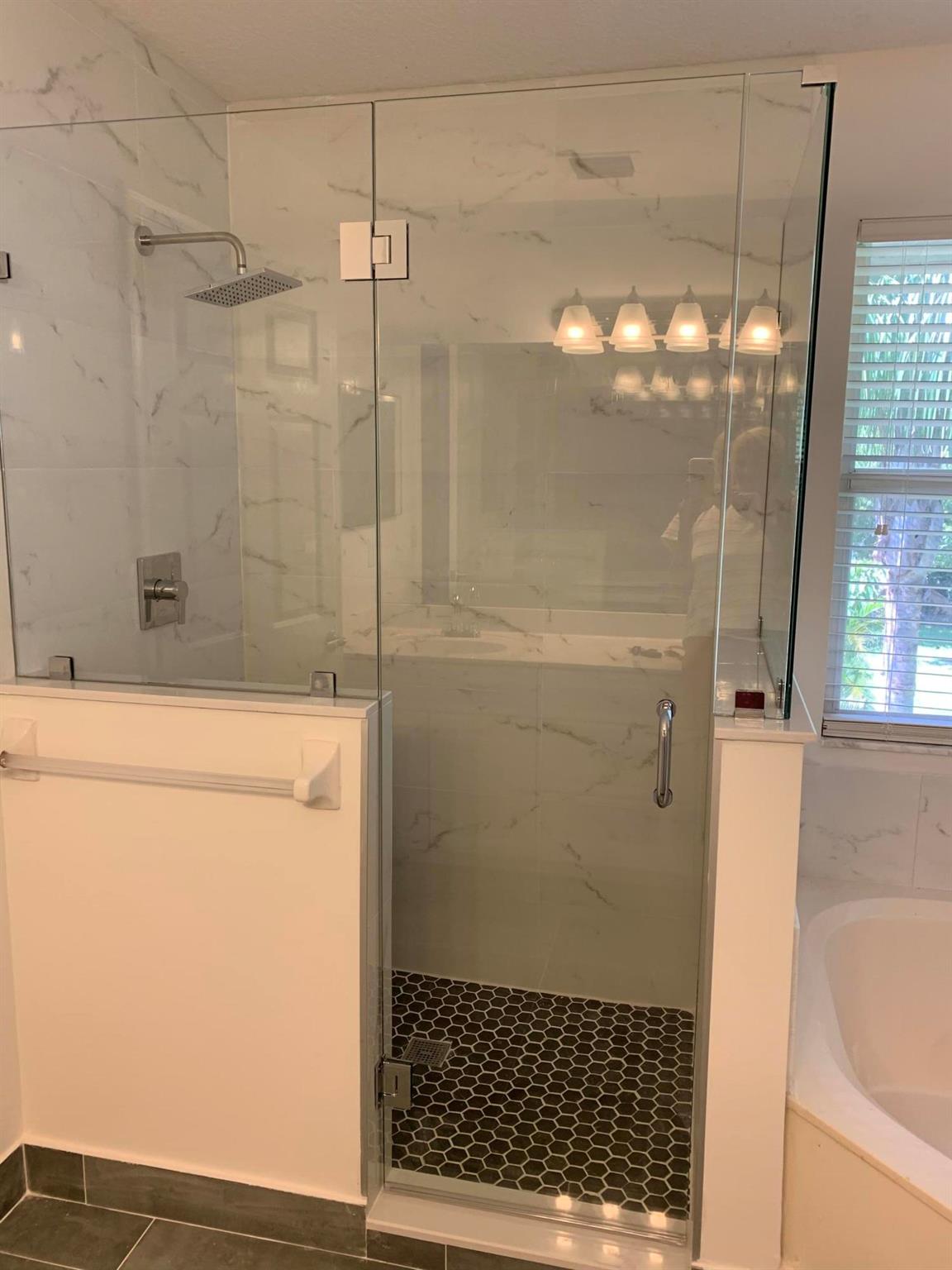 13513 Fountain View Boulevard 13513