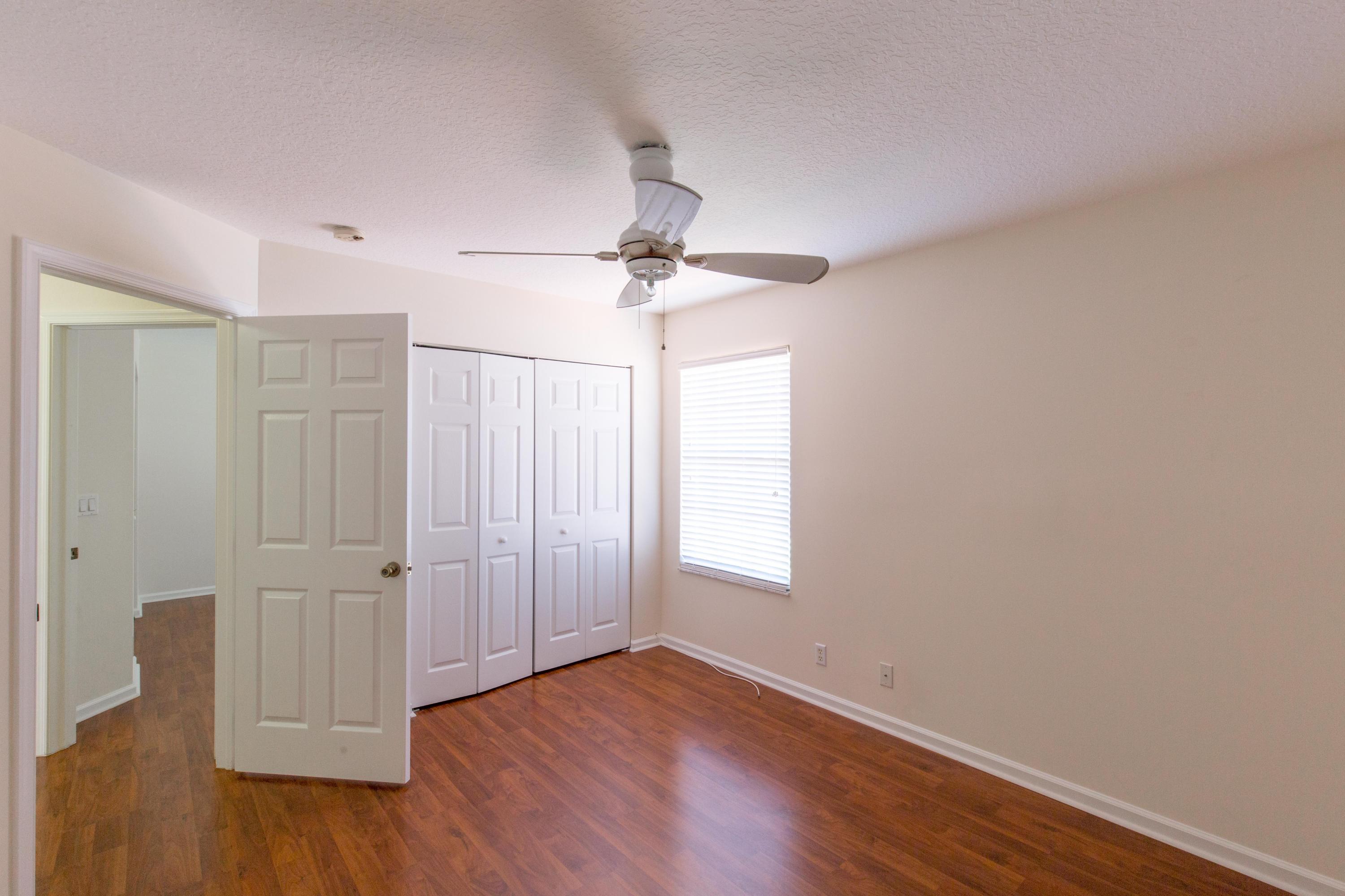 13513 Fountain View Boulevard 13513