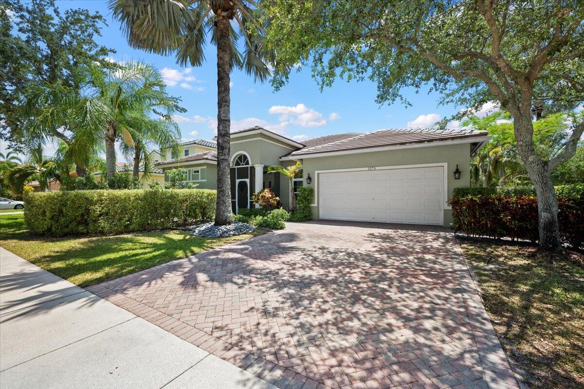 1575 Newhaven Point Lane