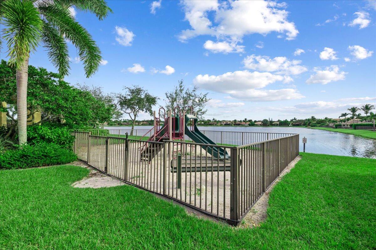 1575 Newhaven Point Lane