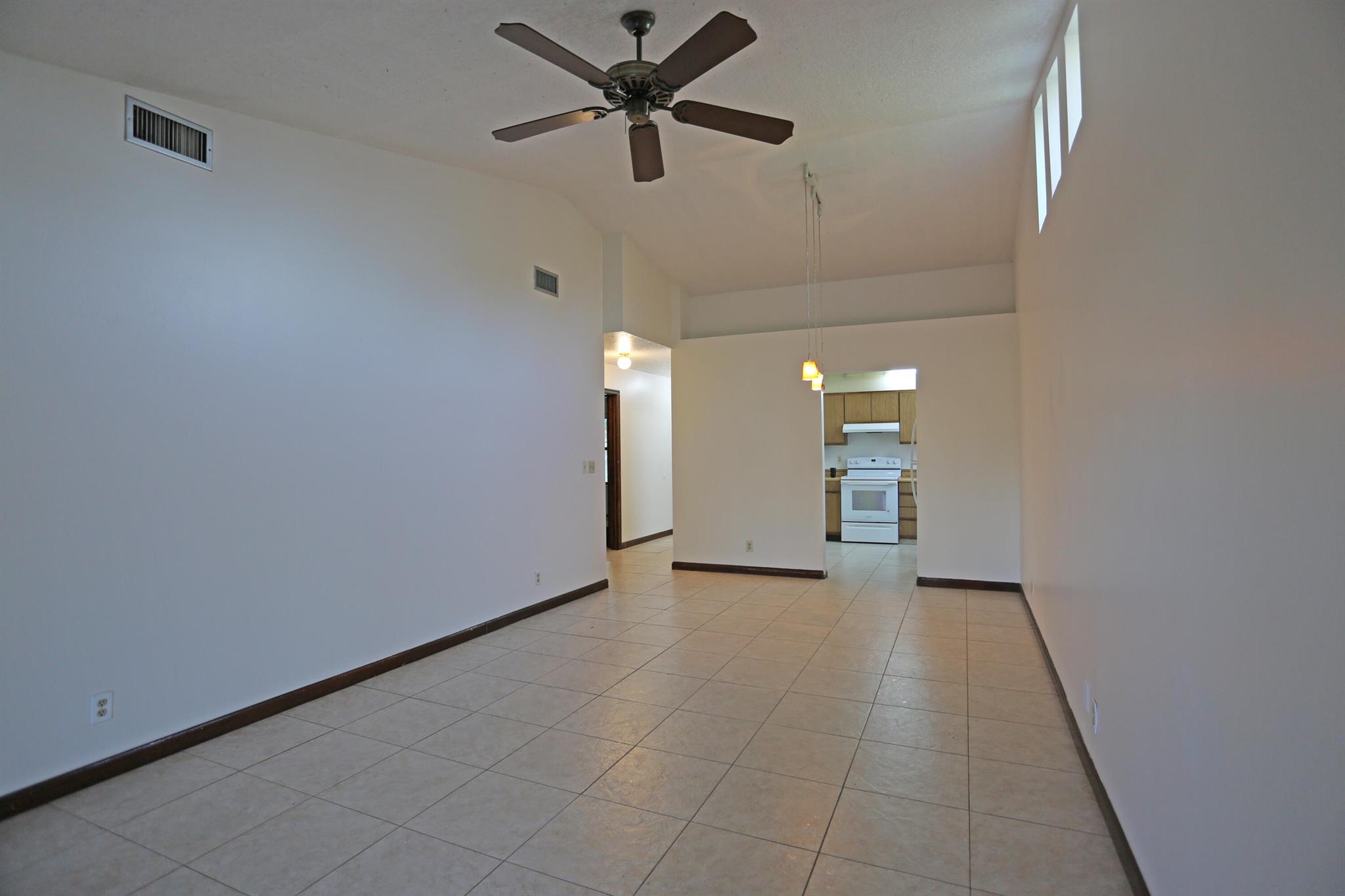 1550 Easthampton Circle
