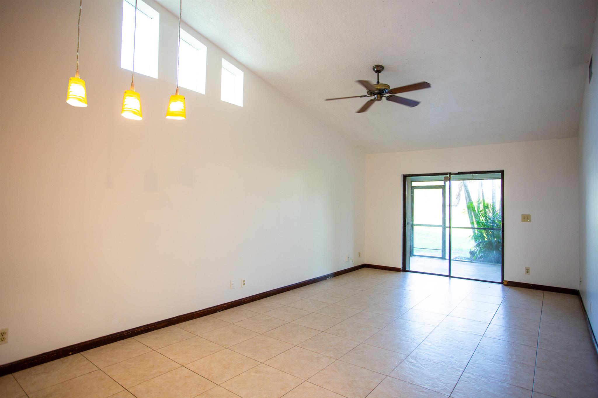 1550 Easthampton Circle