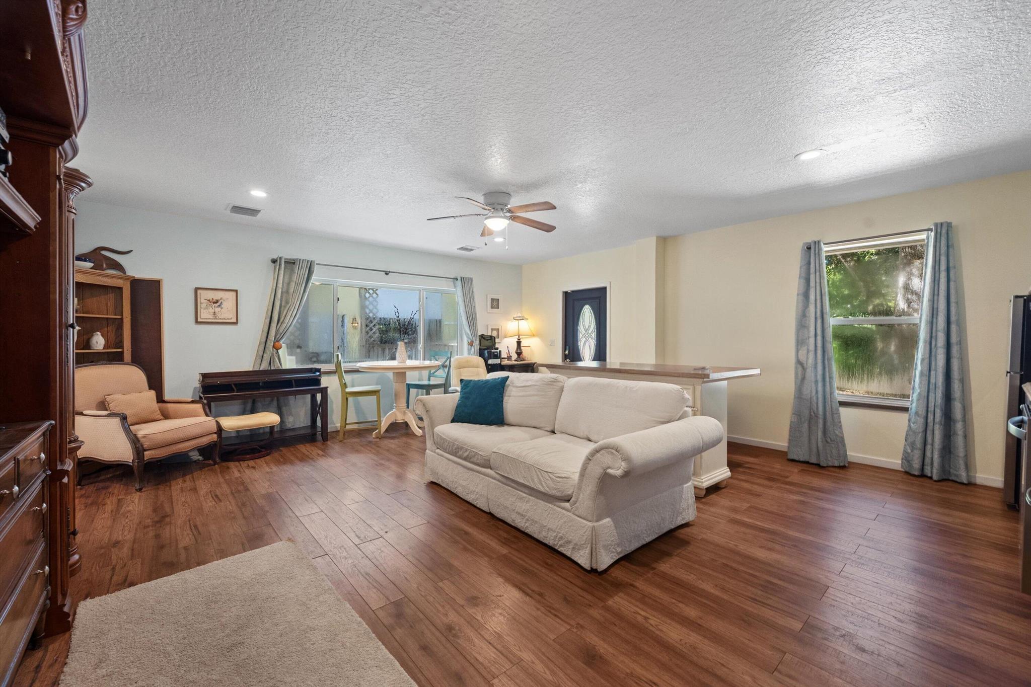 92 Squire Drive