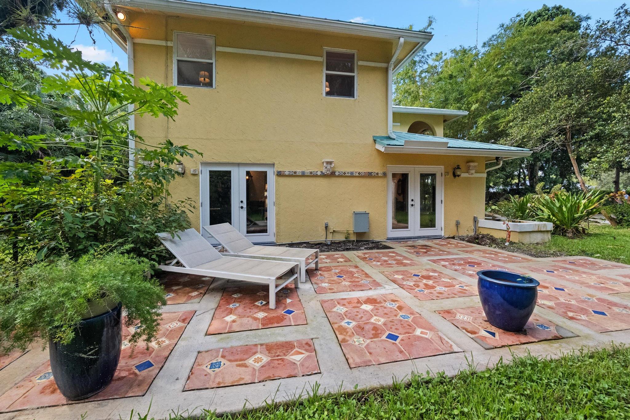 92 Squire Drive