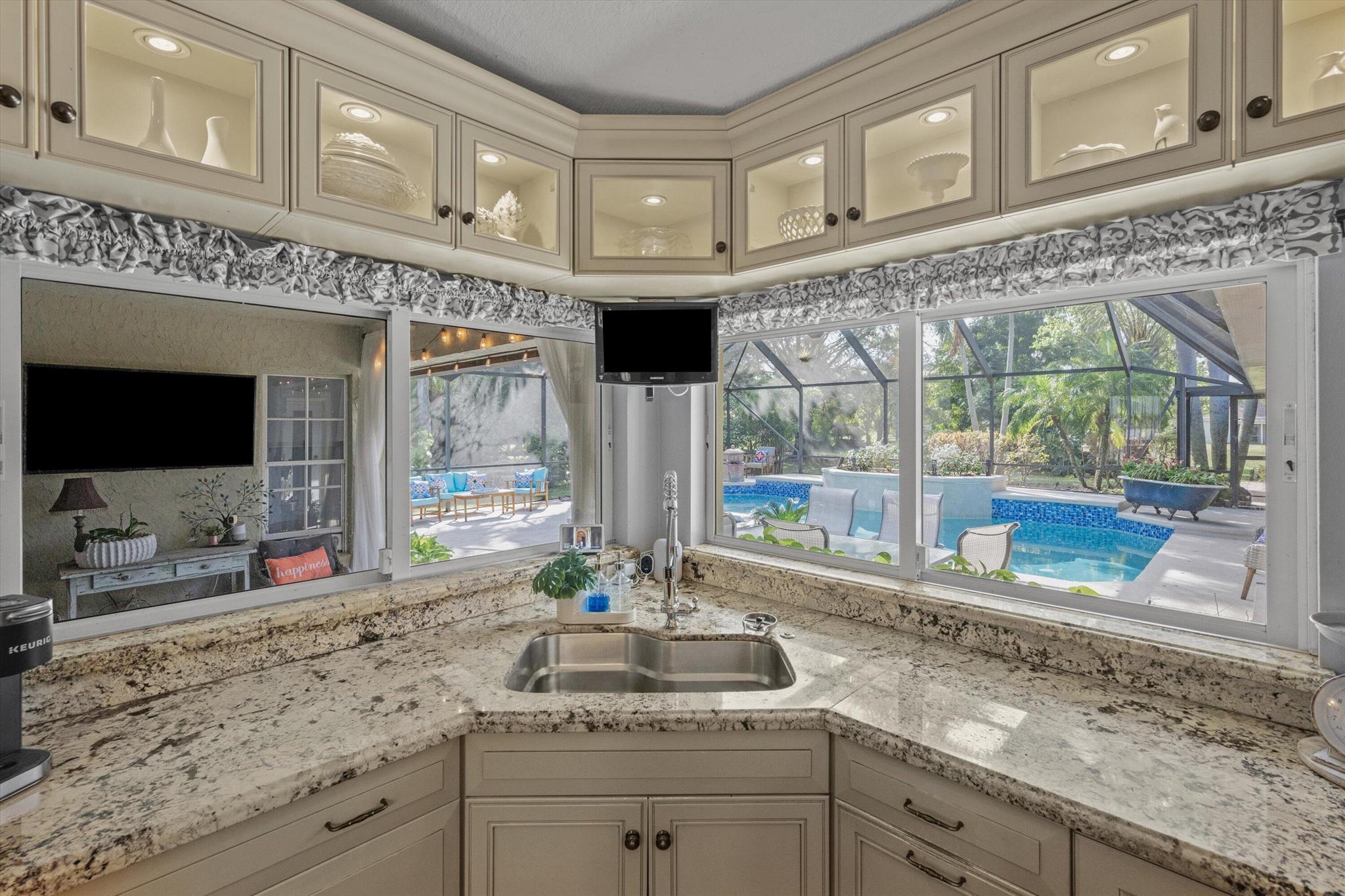 135 Saint Davids Way