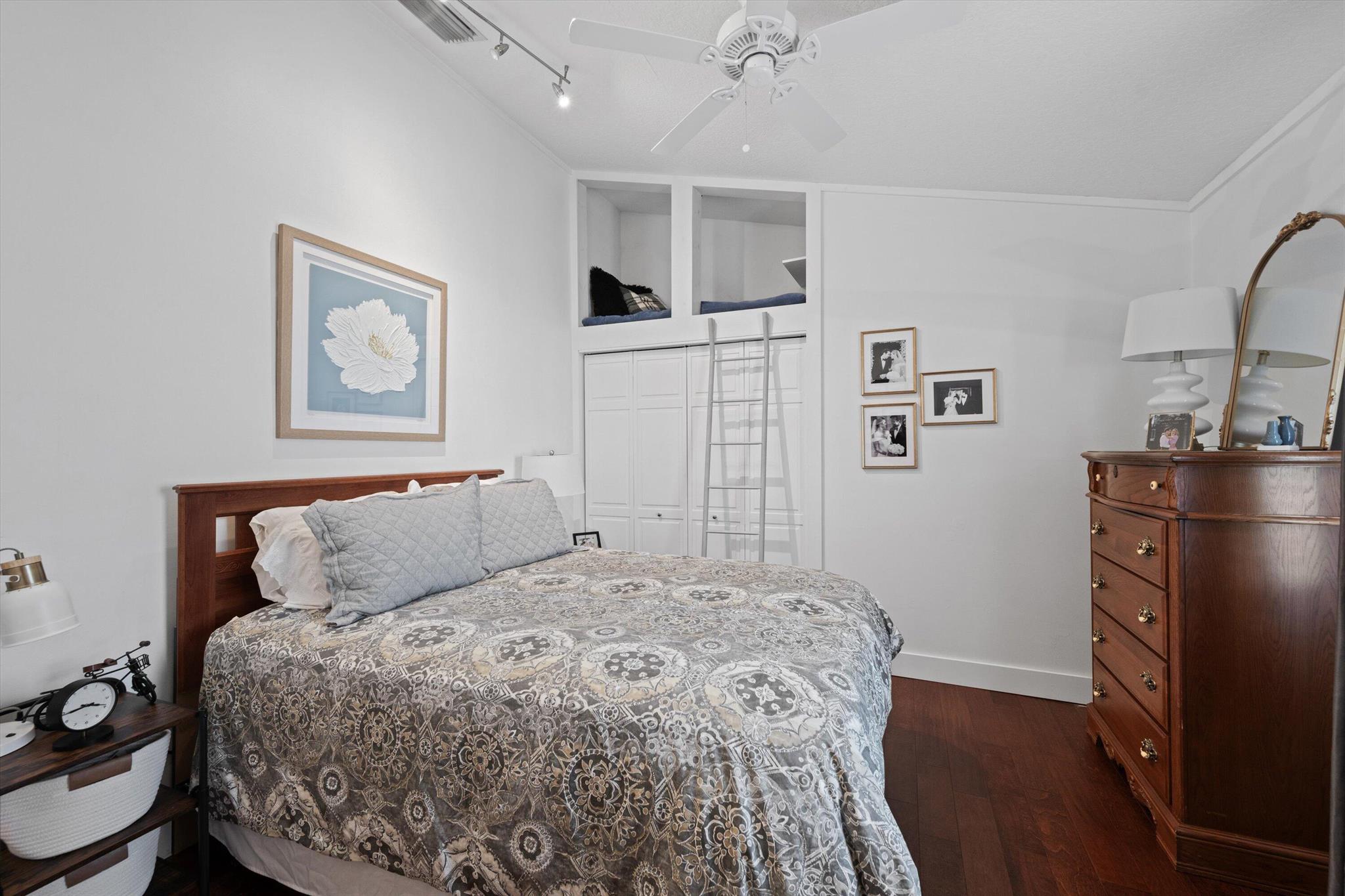 135 Saint Davids Way