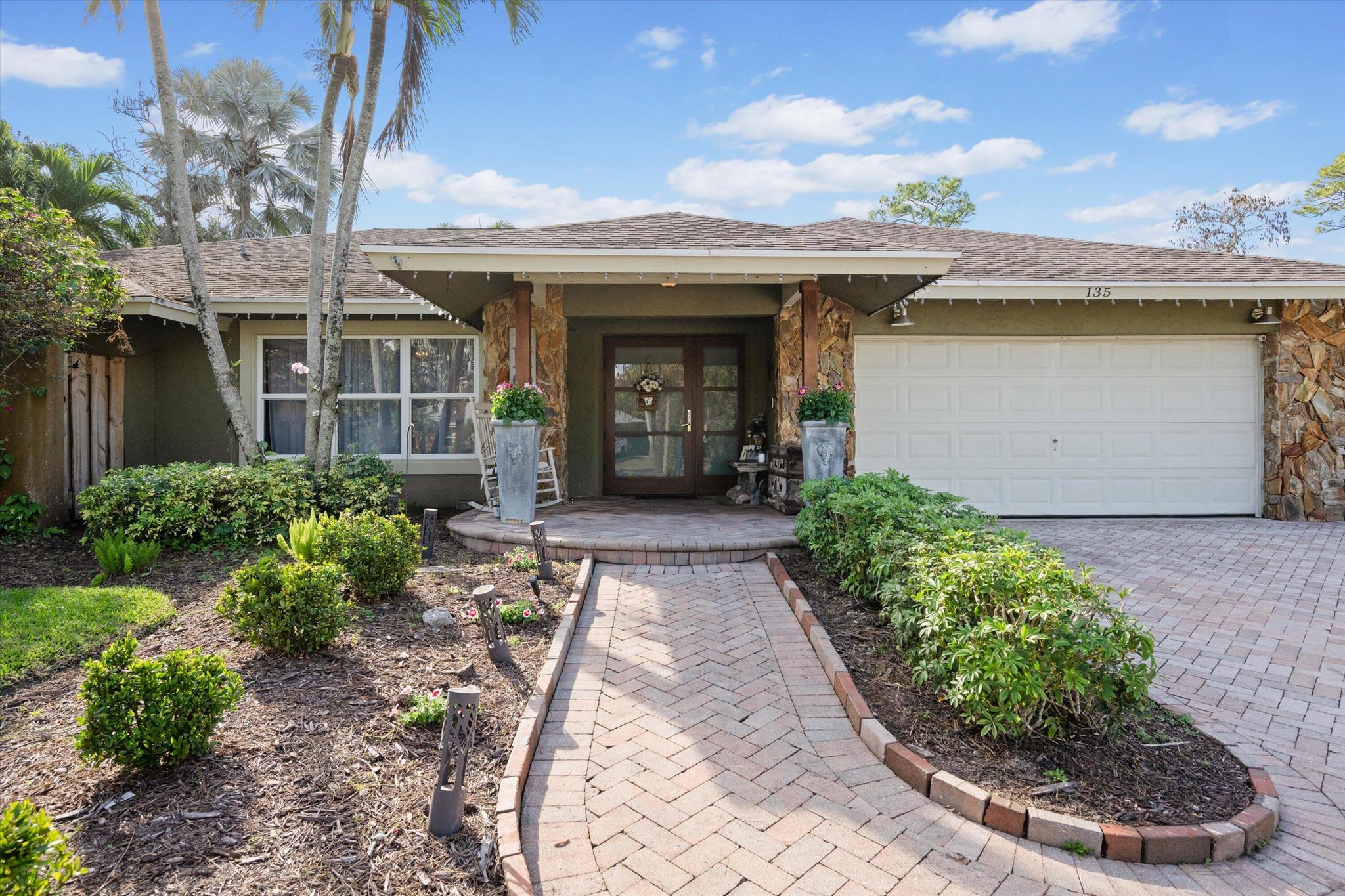 135 Saint Davids Way