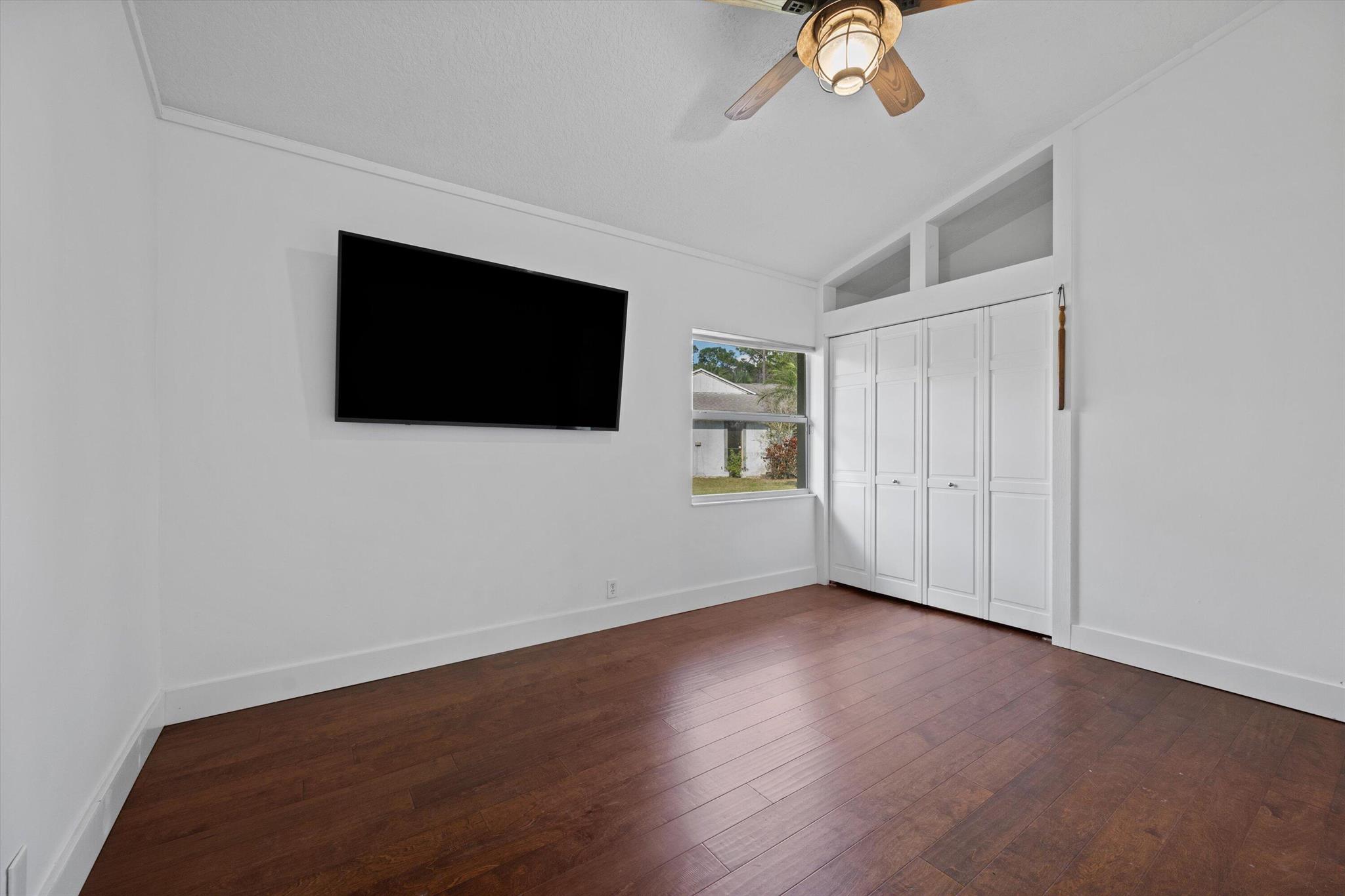 135 Saint Davids Way