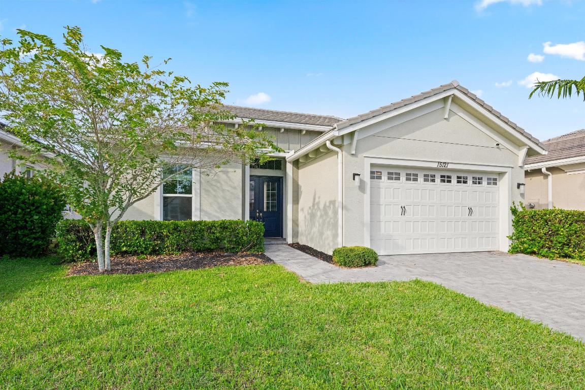 15121 Goldfinch Circle