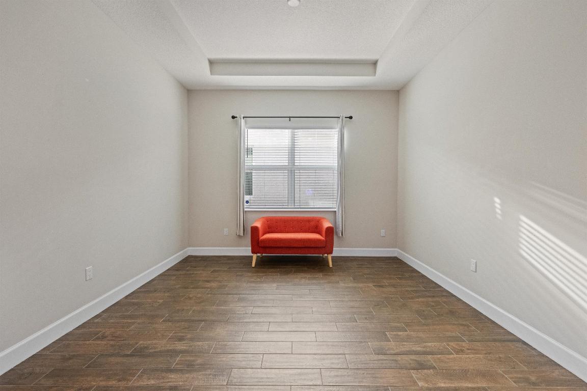 15121 Goldfinch Circle