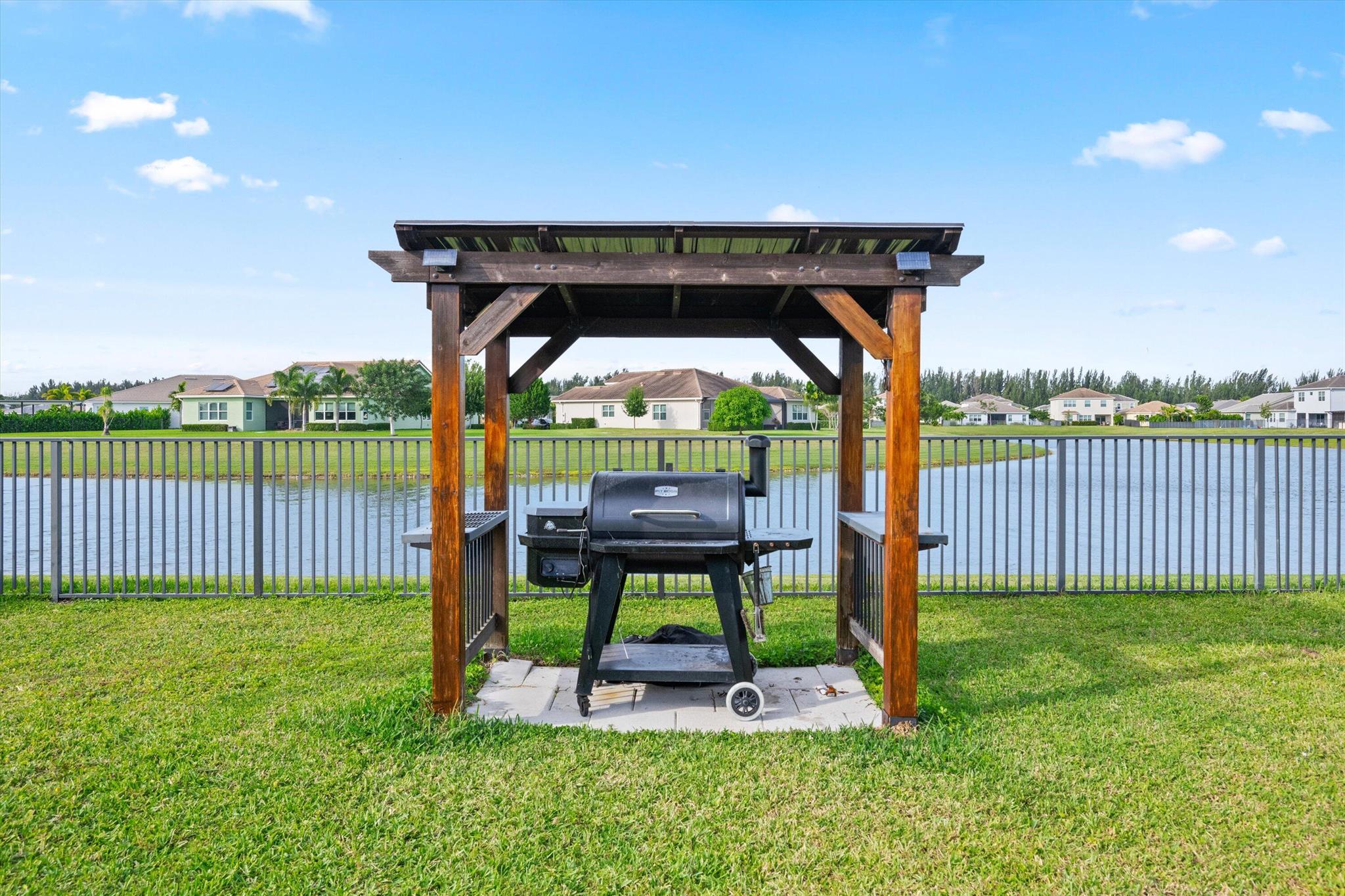 15121 Goldfinch Circle