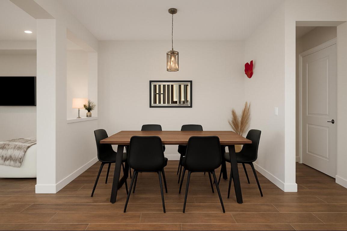 15121 Goldfinch Circle