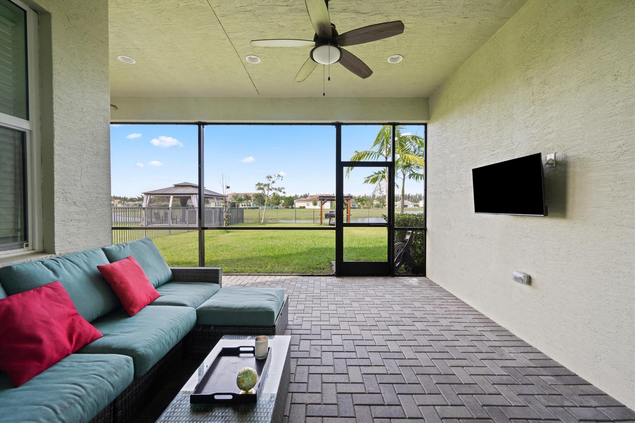 15121 Goldfinch Circle