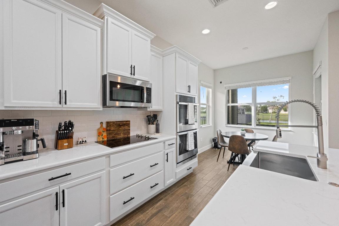 15121 Goldfinch Circle