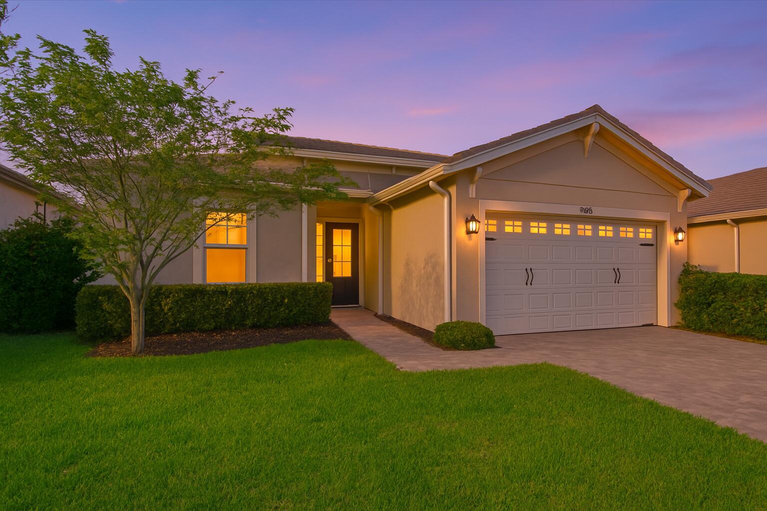 15121 Goldfinch Circle