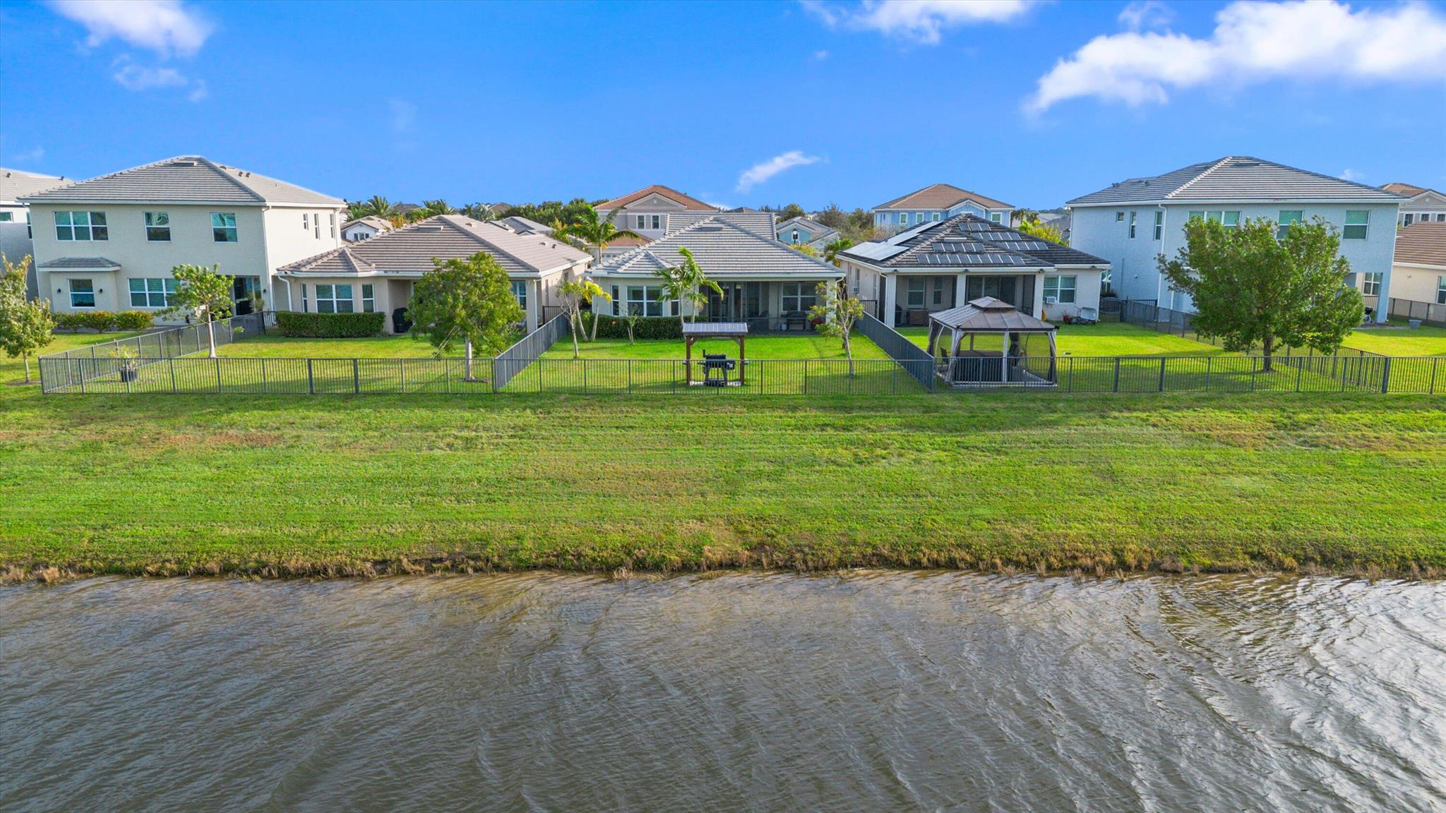 15121 Goldfinch Circle