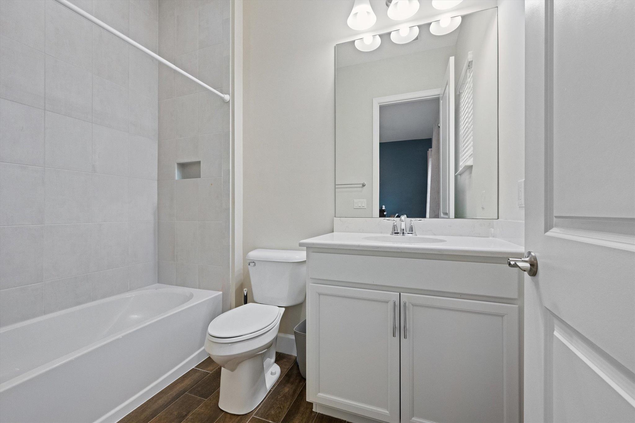 15121 Goldfinch Circle