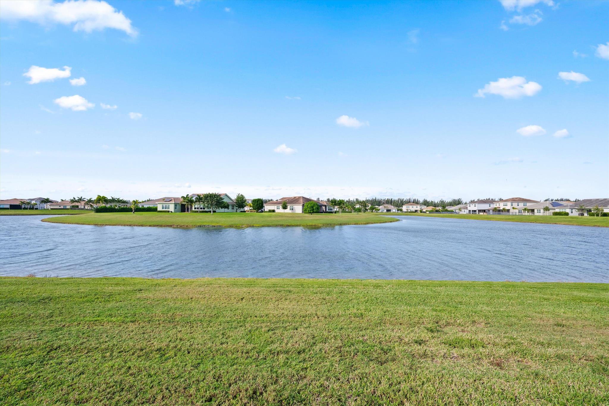 15121 Goldfinch Circle