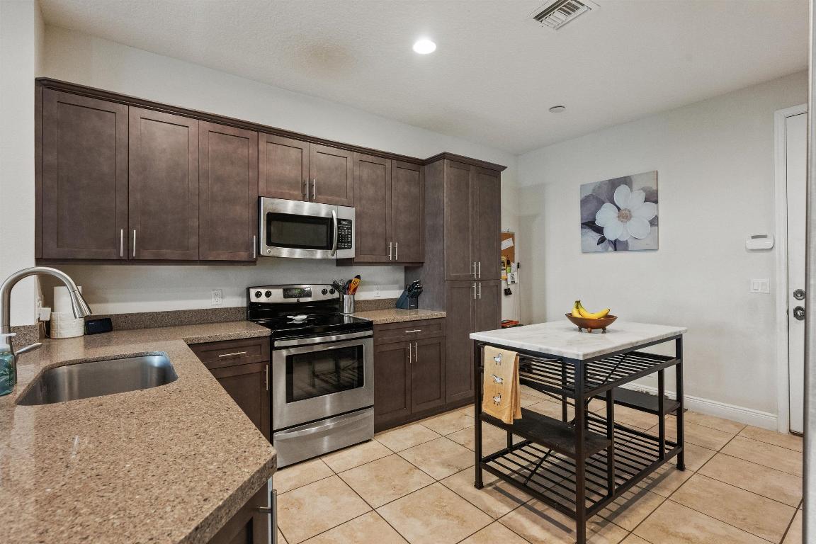 180 Sword Fern Place