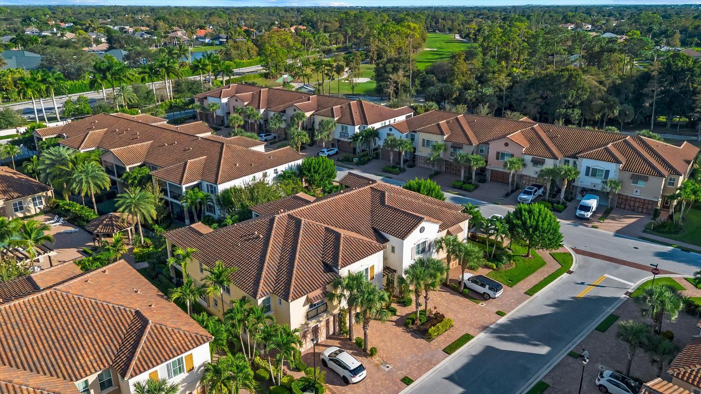 180 Sword Fern Place