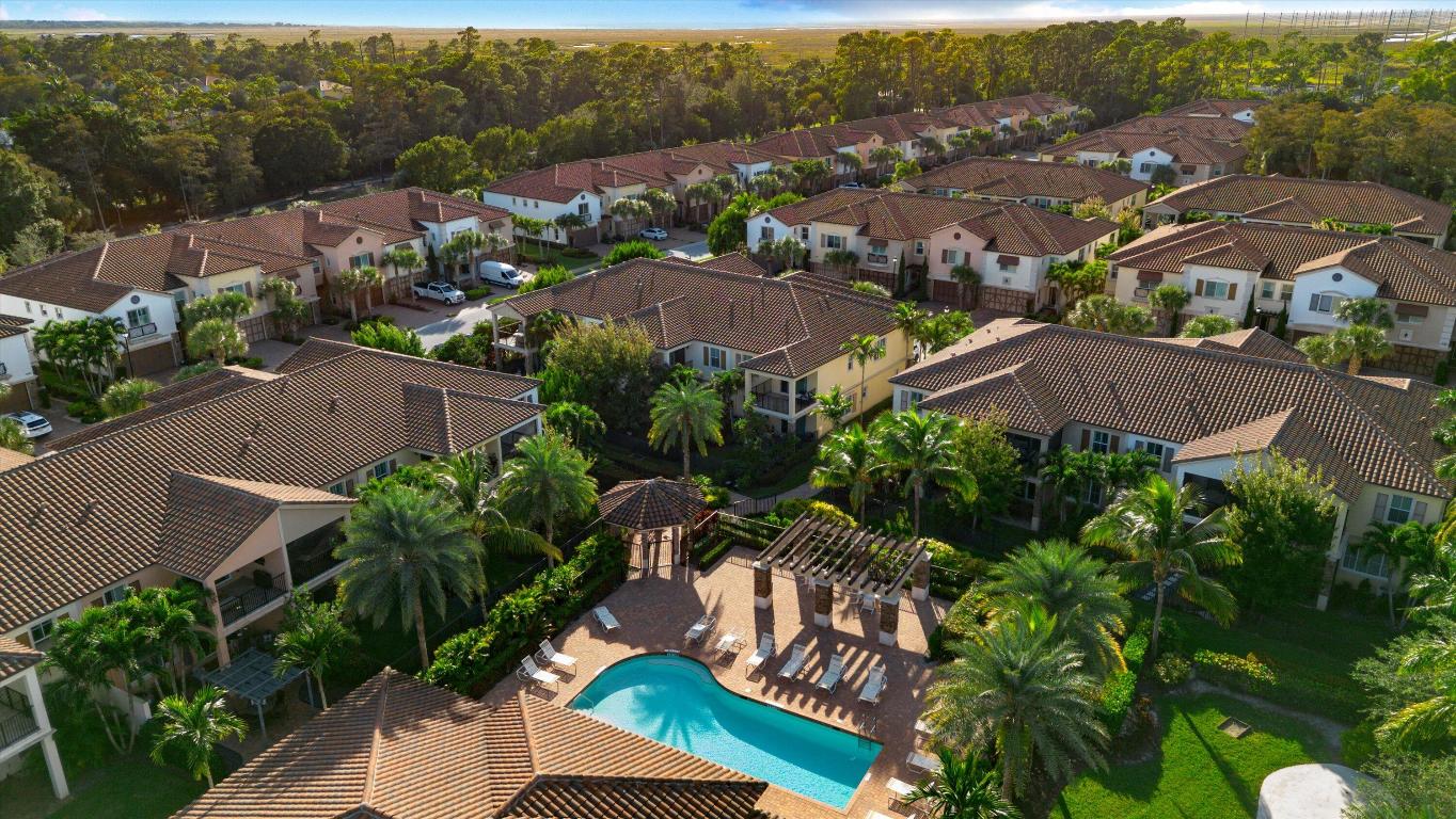 180 Sword Fern Place