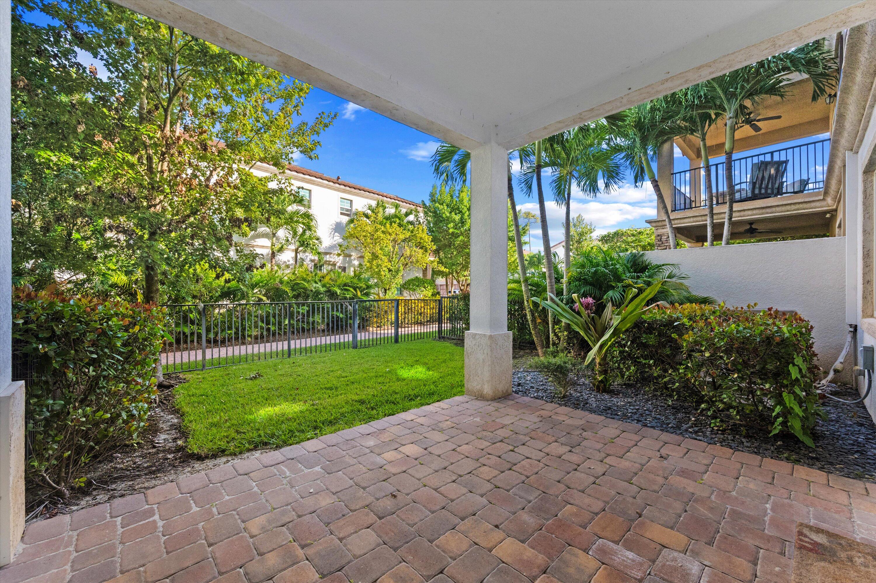 180 Sword Fern Place