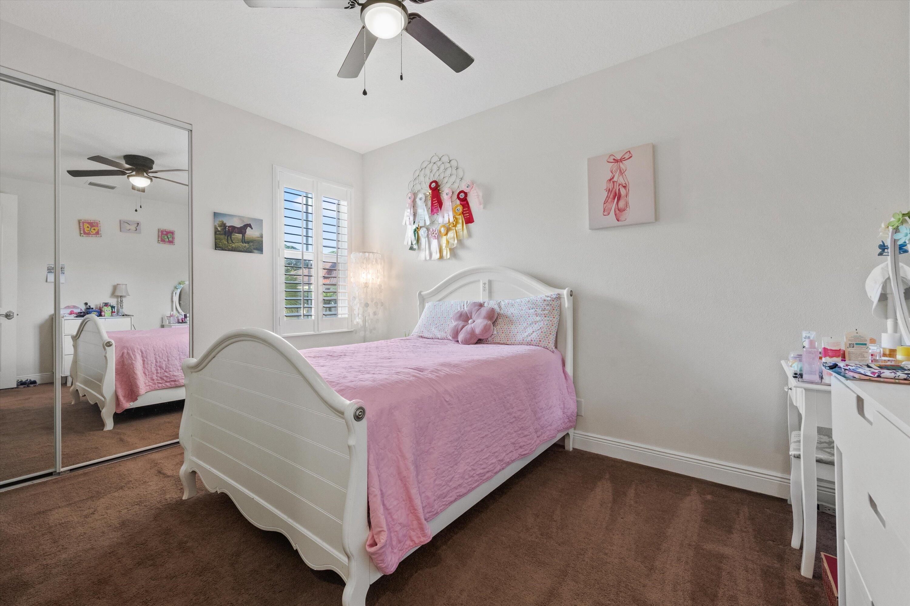 180 Sword Fern Place