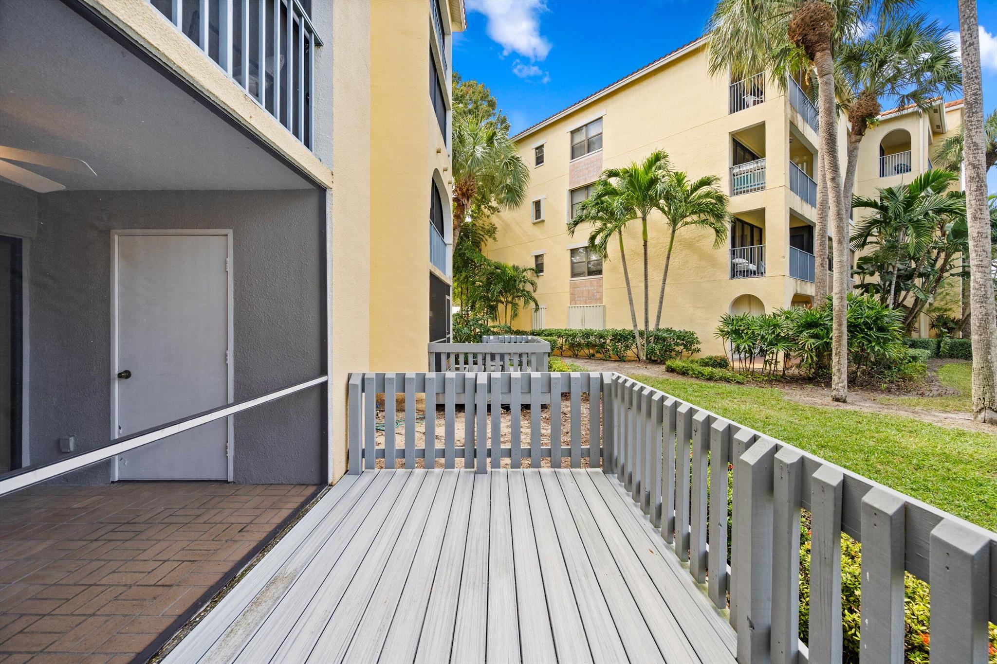 600 Uno Lago Drive 104