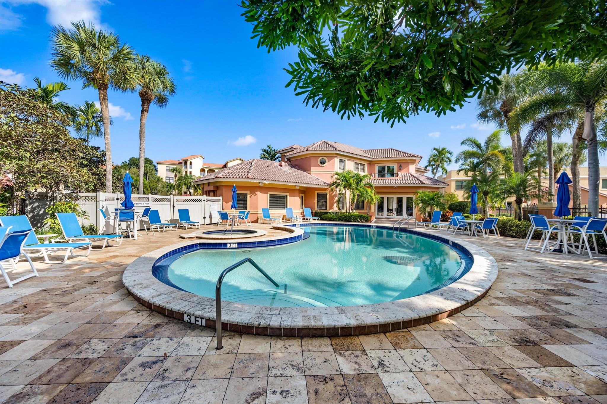 600 Uno Lago Drive 104