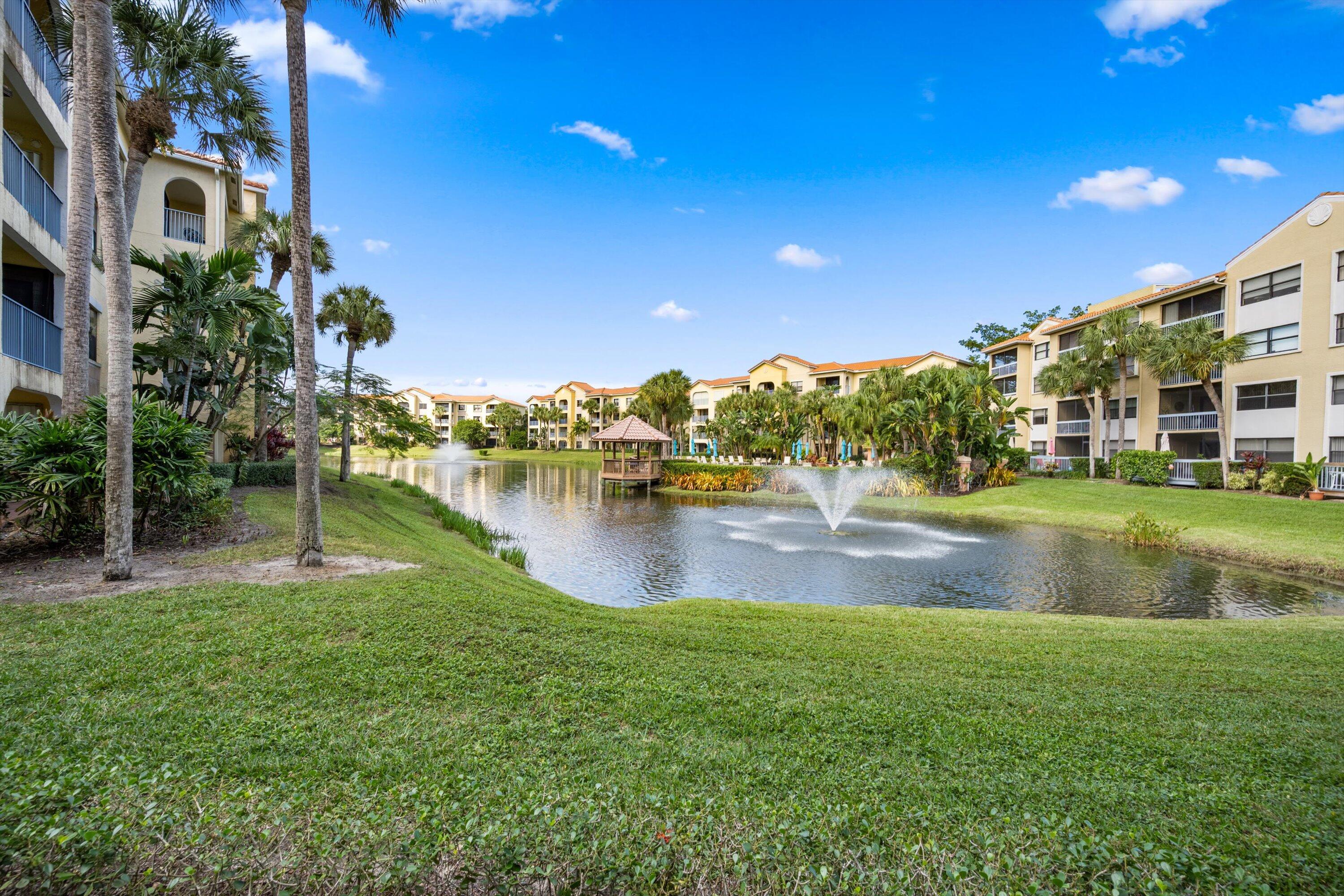 600 Uno Lago Drive 104