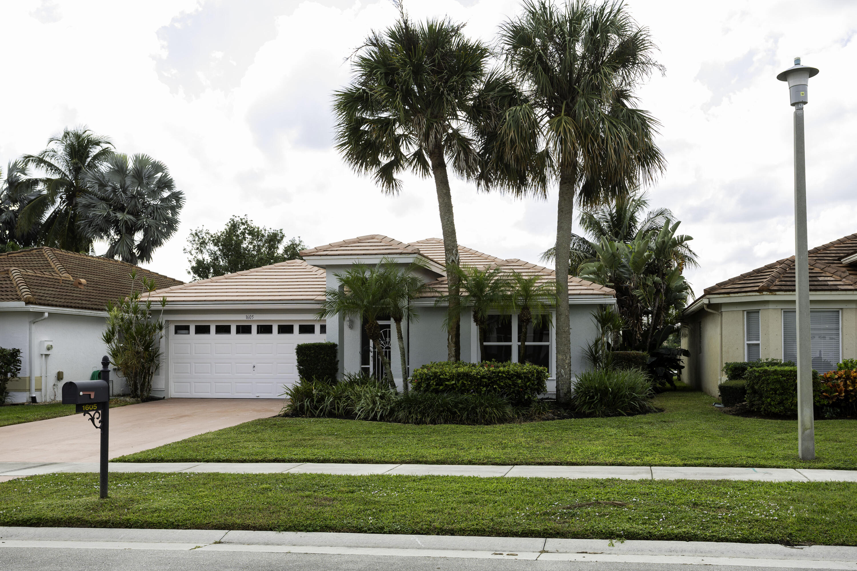 1605 S Club Drive