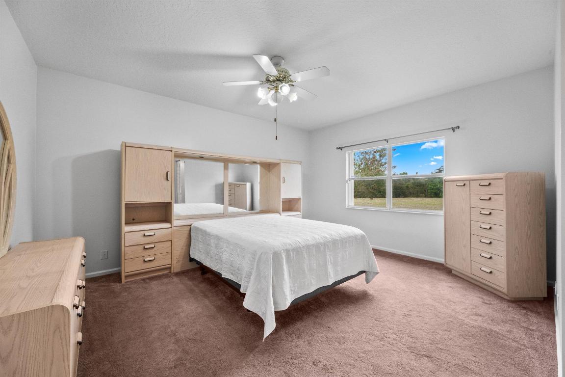 104 Greenwood Place, Royal Palm Beach